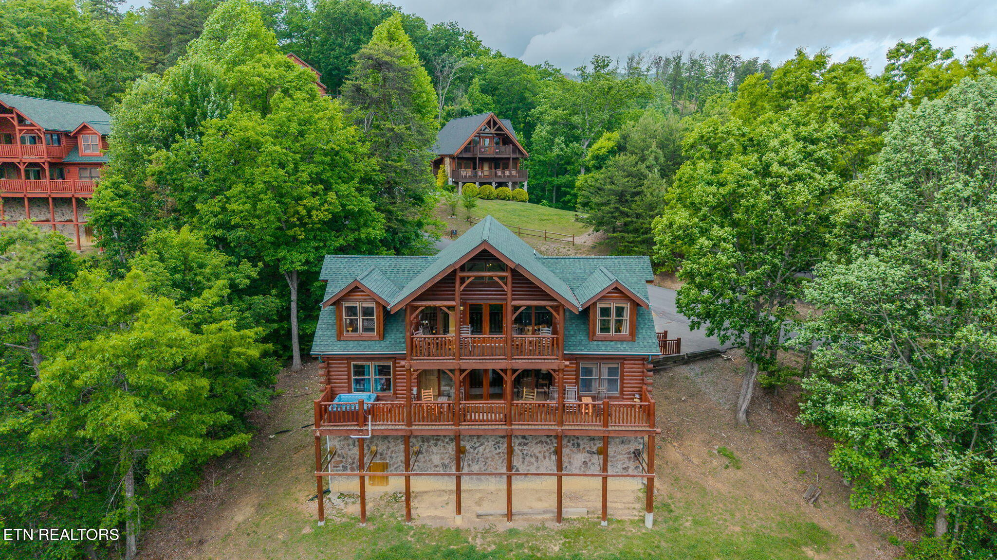 2724 Cats Paw Lane Sevierville TN 37862