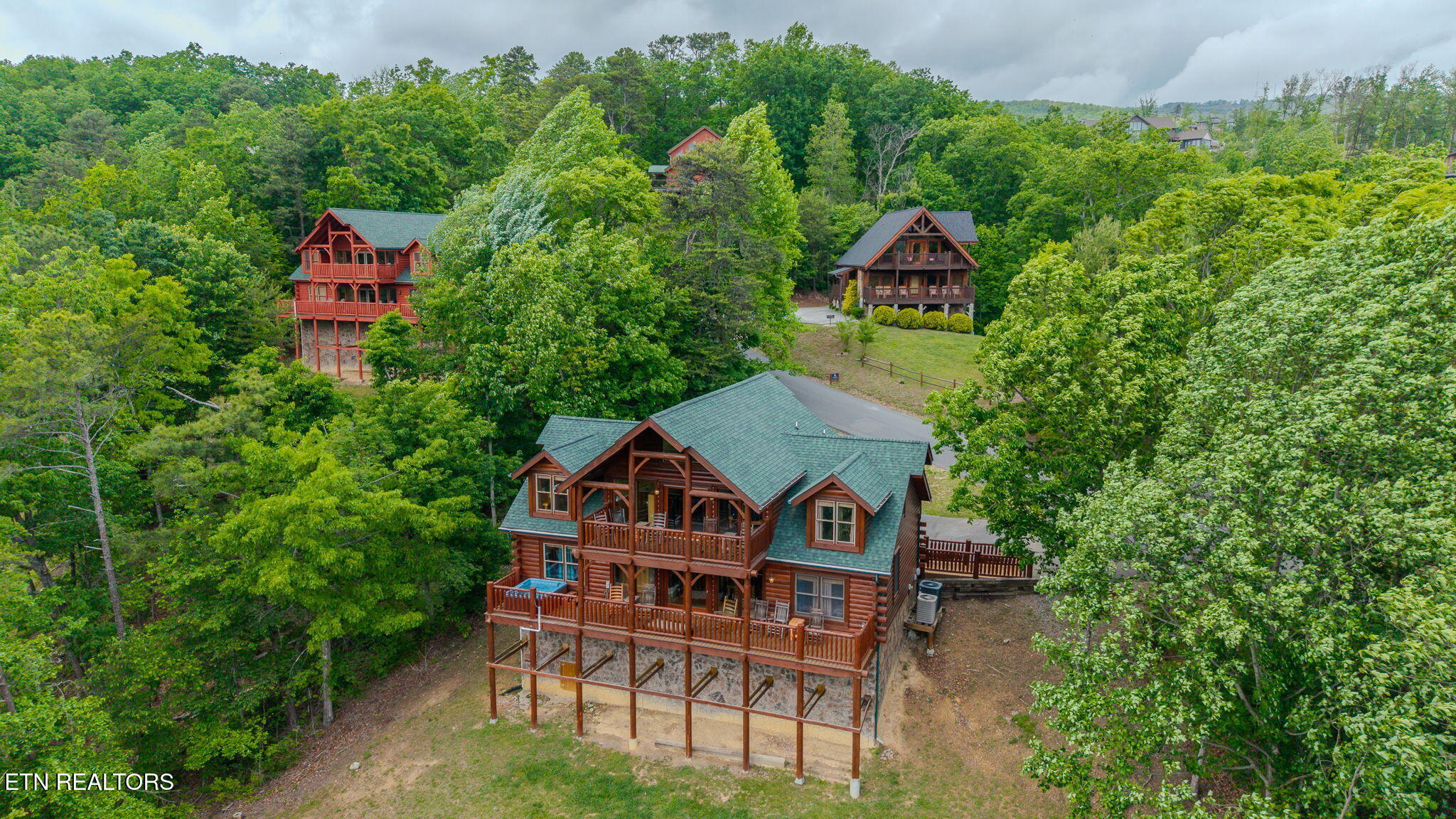 2724 Cats Paw Lane Sevierville TN 37862