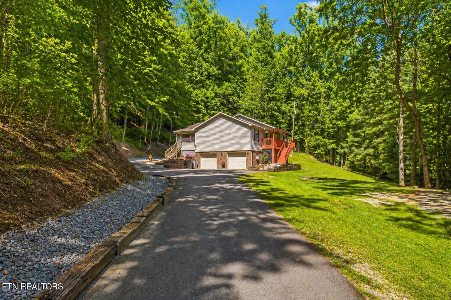 8605 Parker Drive Corryton TN 37721
