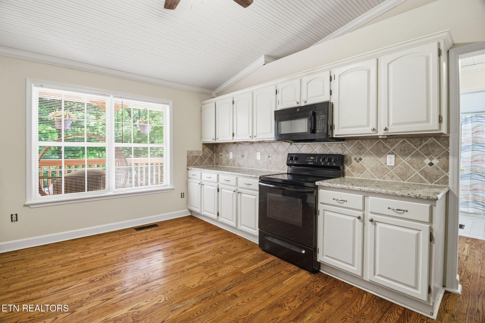 8605 Parker Drive Corryton TN 37721