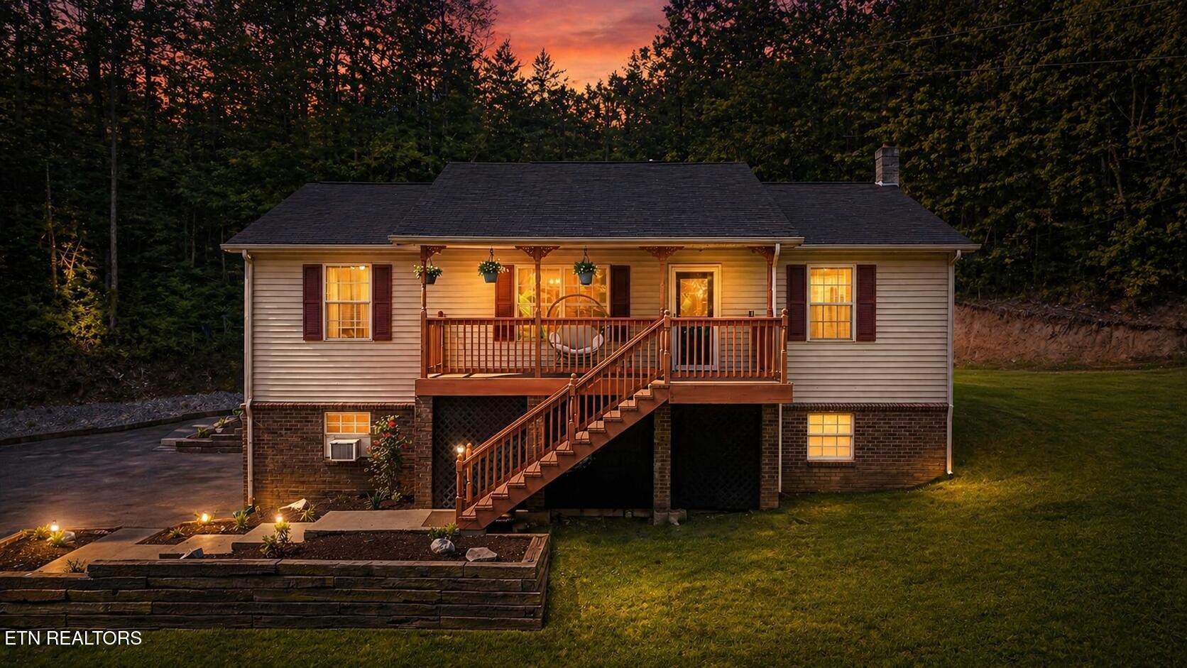 8605 Parker Drive Corryton TN 37721