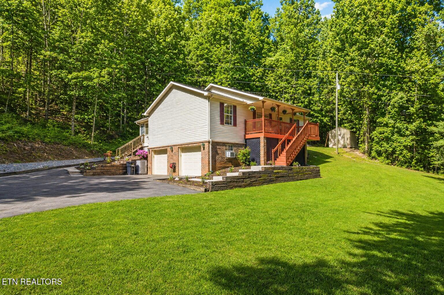 8605 Parker Drive Corryton TN 37721