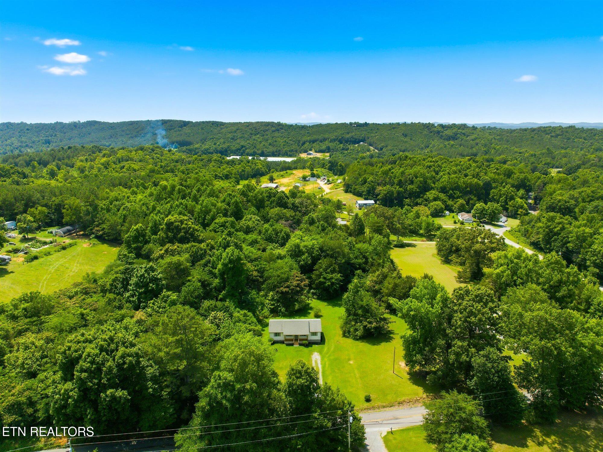 318 County Road 801 Etowah TN 37331