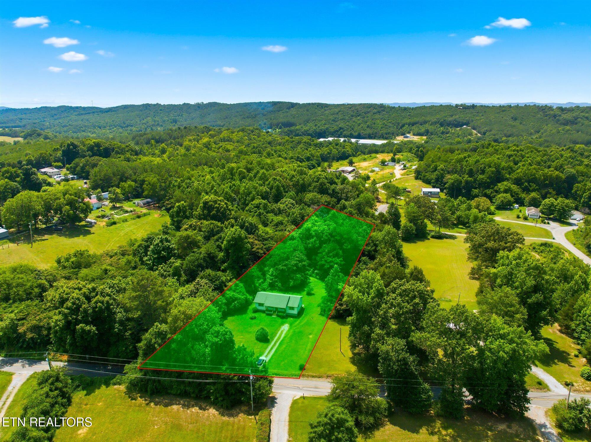 318 County Road 801 Etowah TN 37331