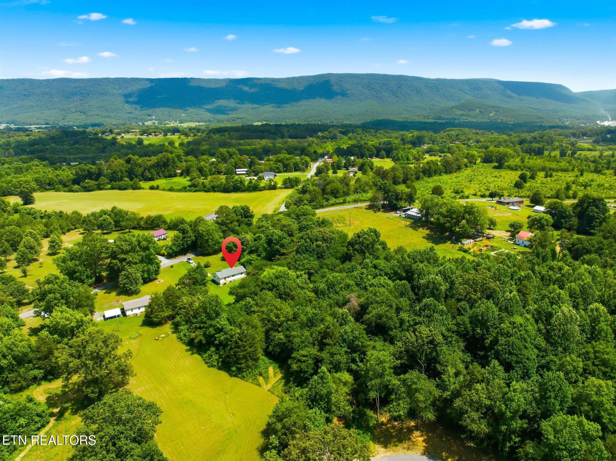 318 County Road 801 Etowah TN 37331