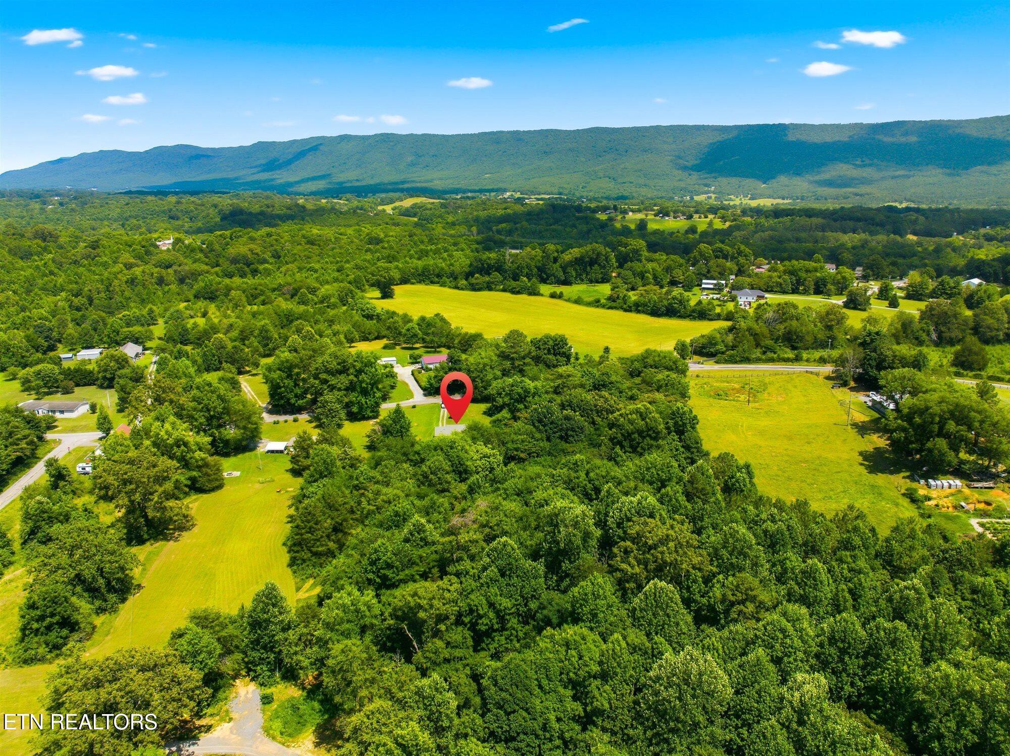 318 County Road 801 Etowah TN 37331