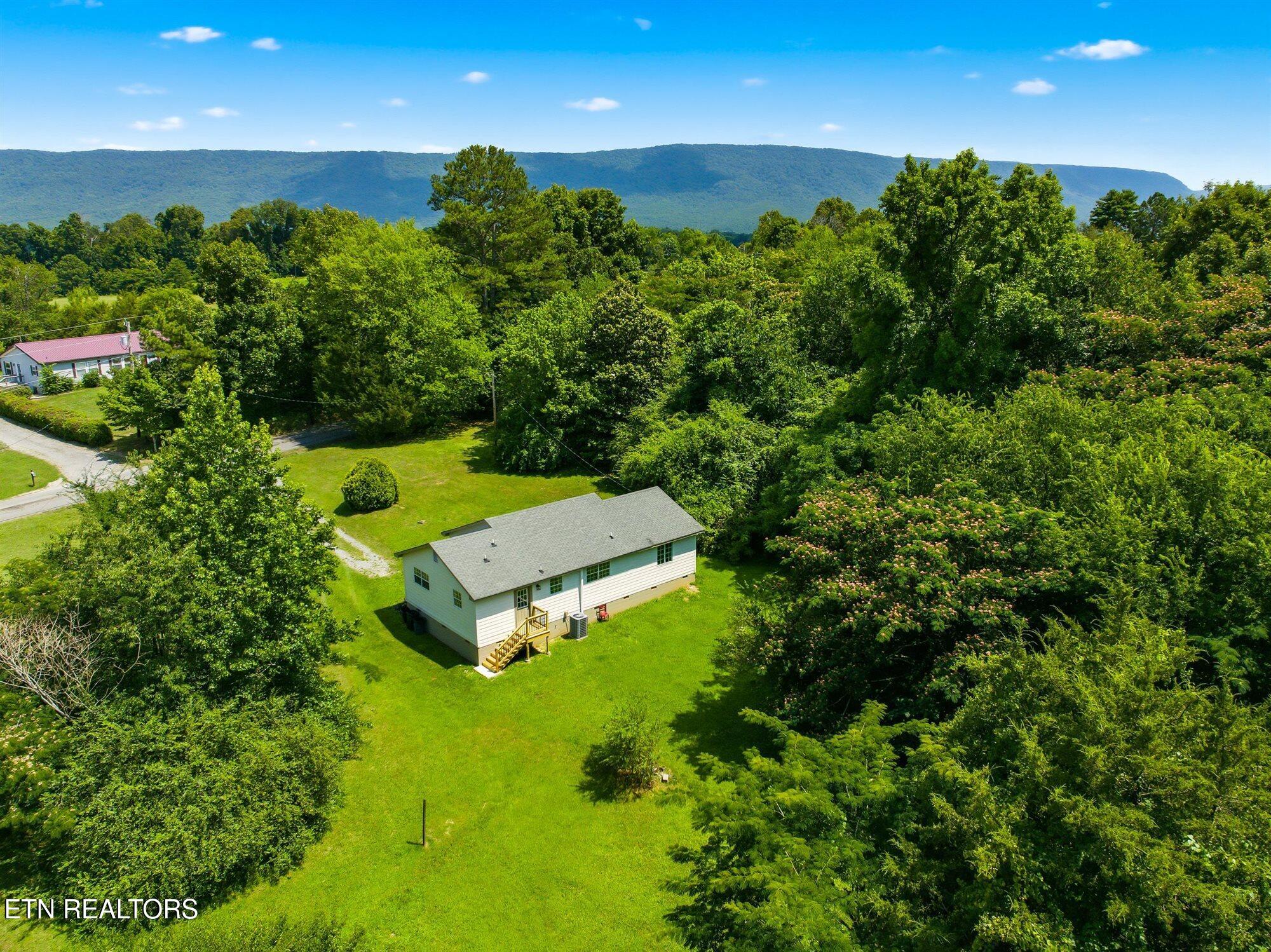 318 County Road 801 Etowah TN 37331