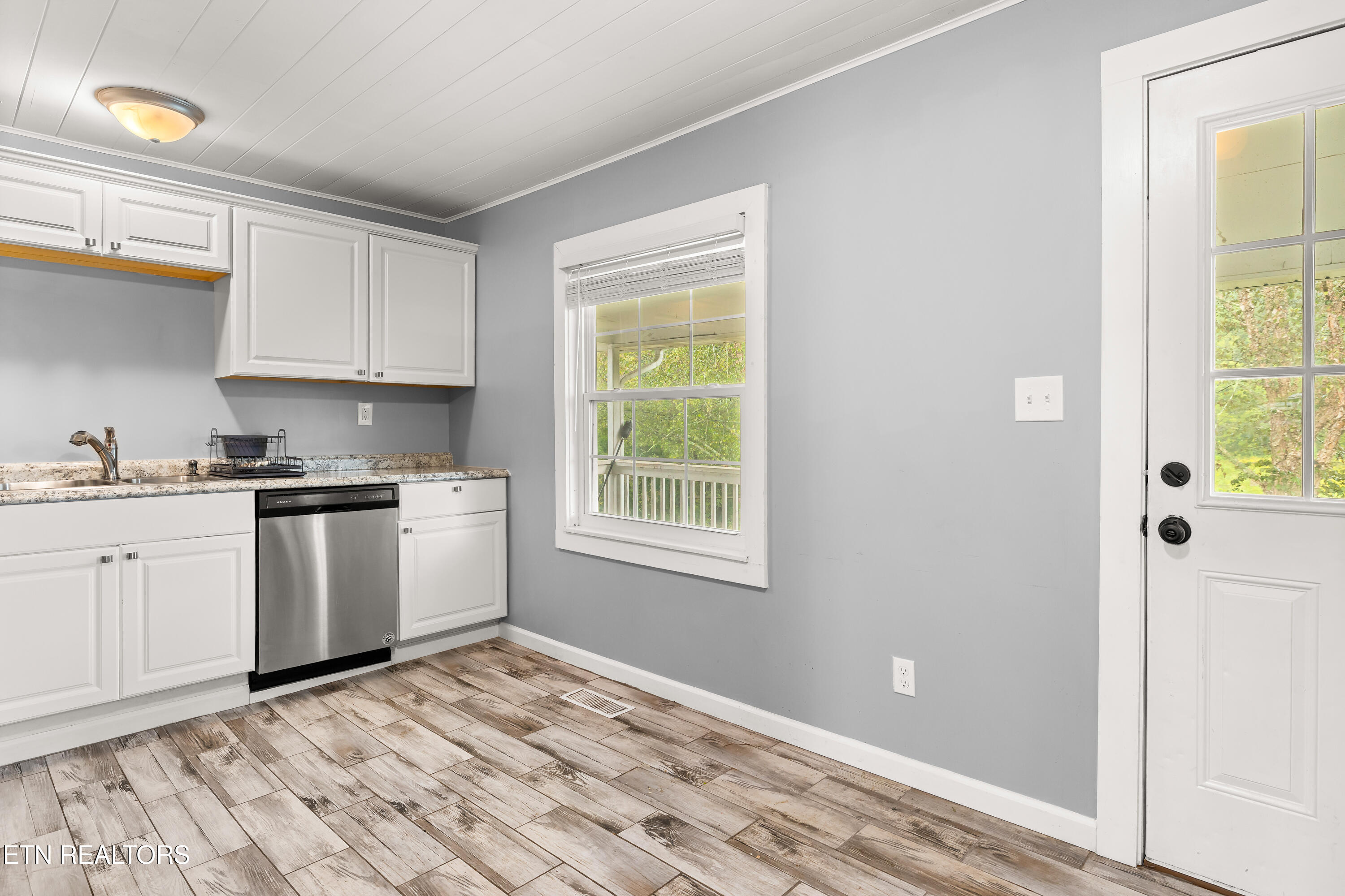 3056 Birds Creek Road Sevierville TN 37876
