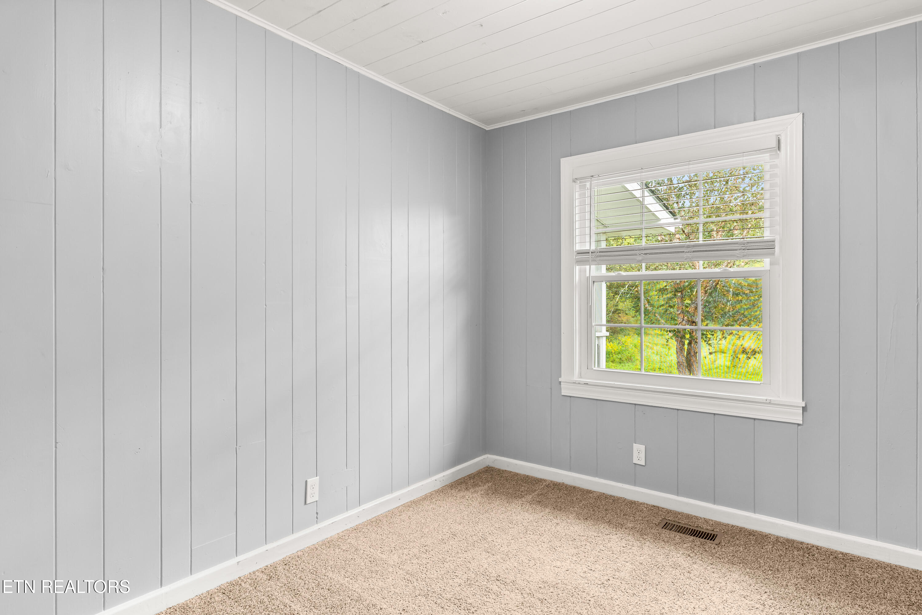 3056 Birds Creek Road Sevierville TN 37876