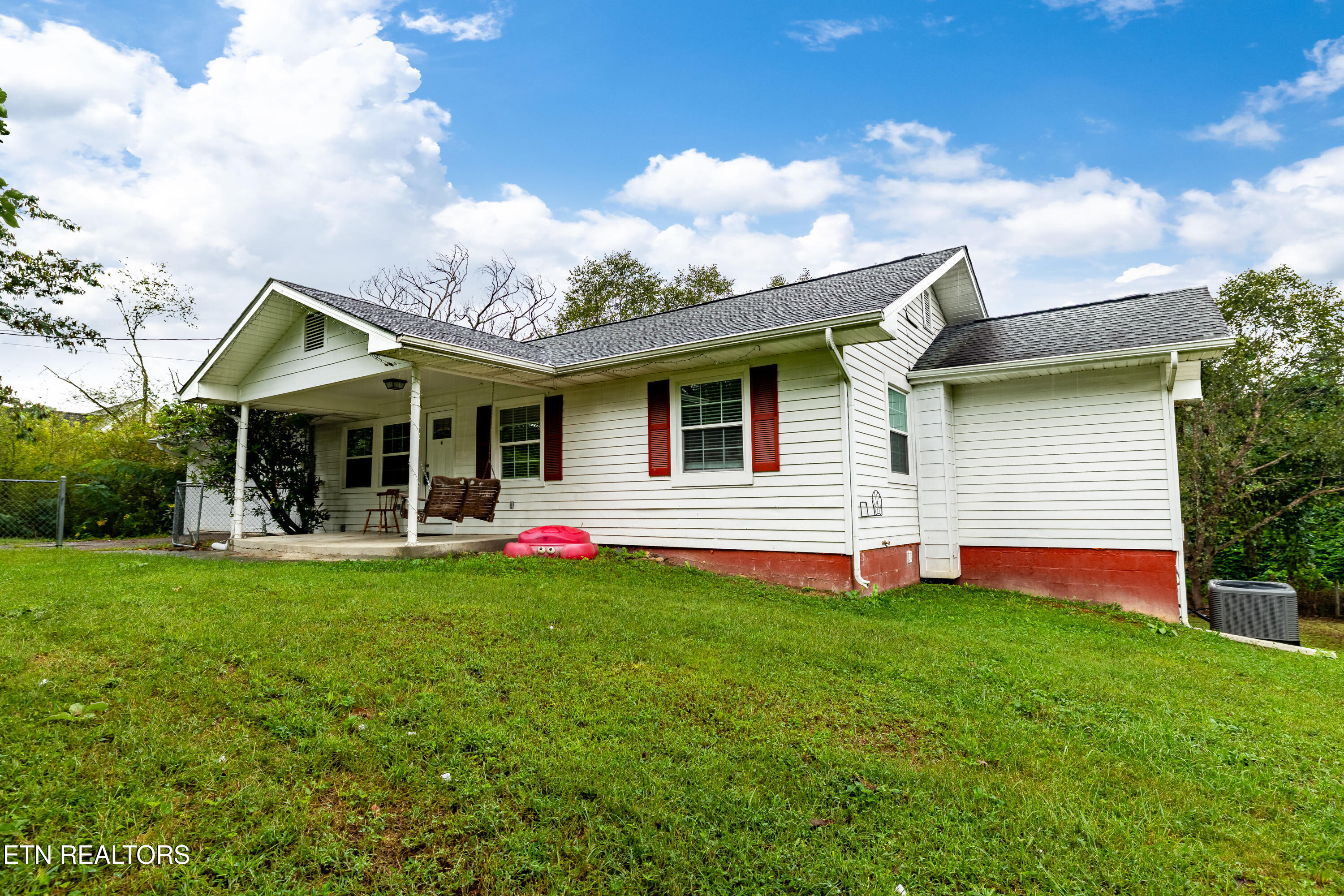 3056 Birds Creek Road Sevierville TN 37876