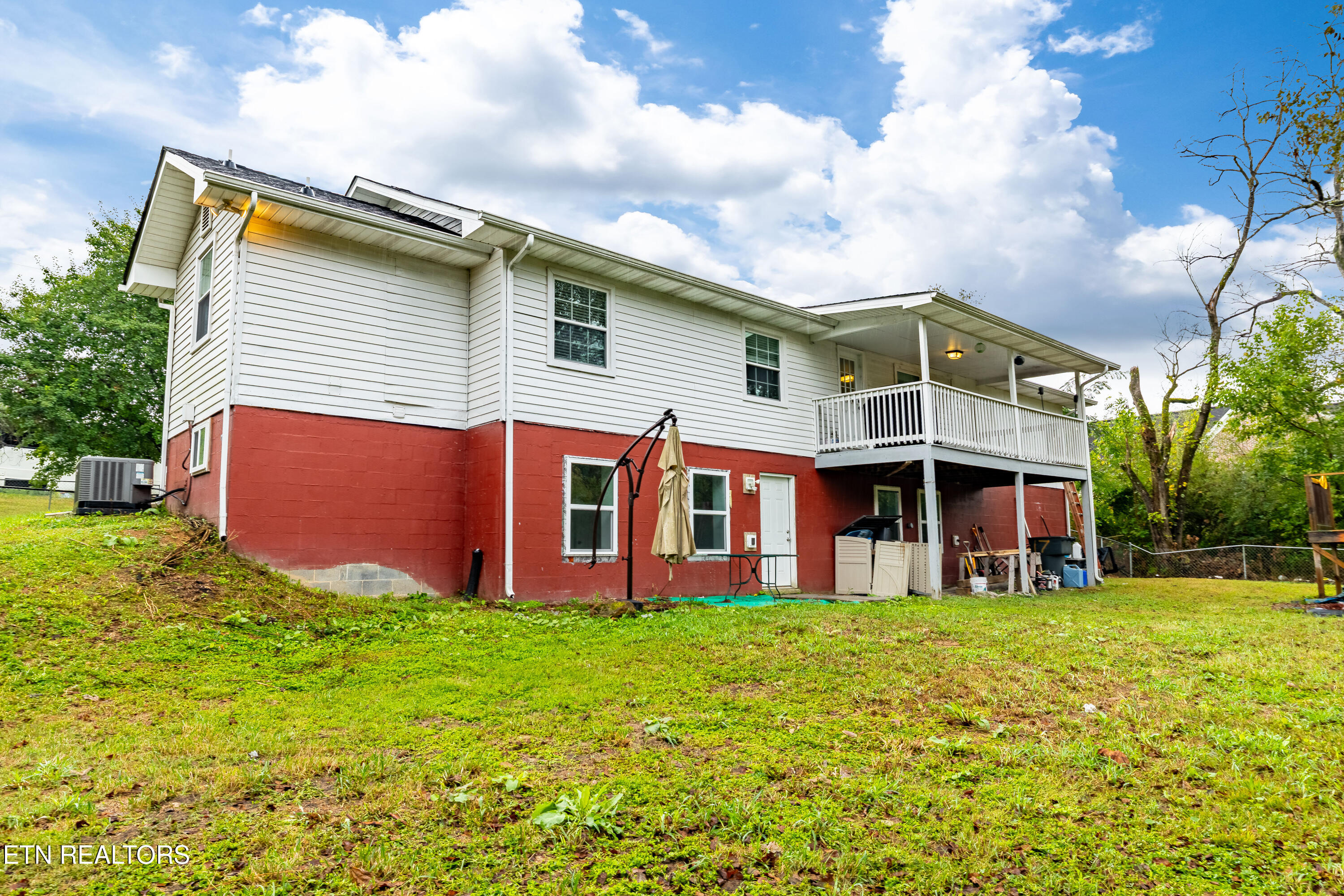 3056 Birds Creek Road Sevierville TN 37876