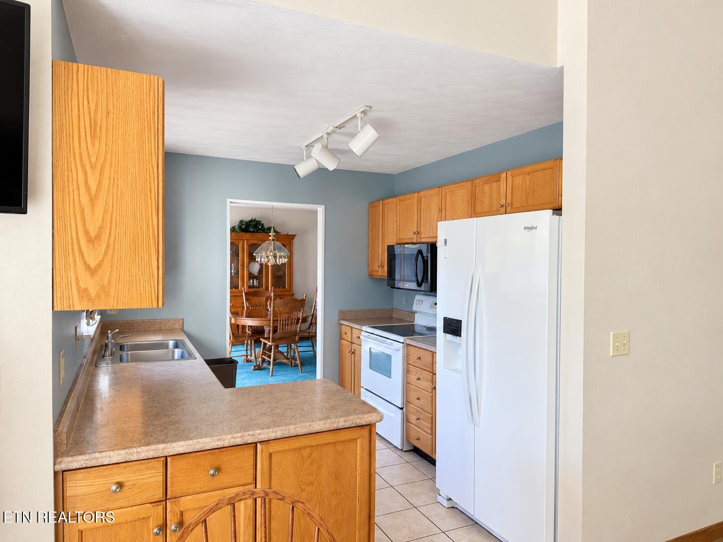 463 Fox Lake Lane Lafollette TN 37766