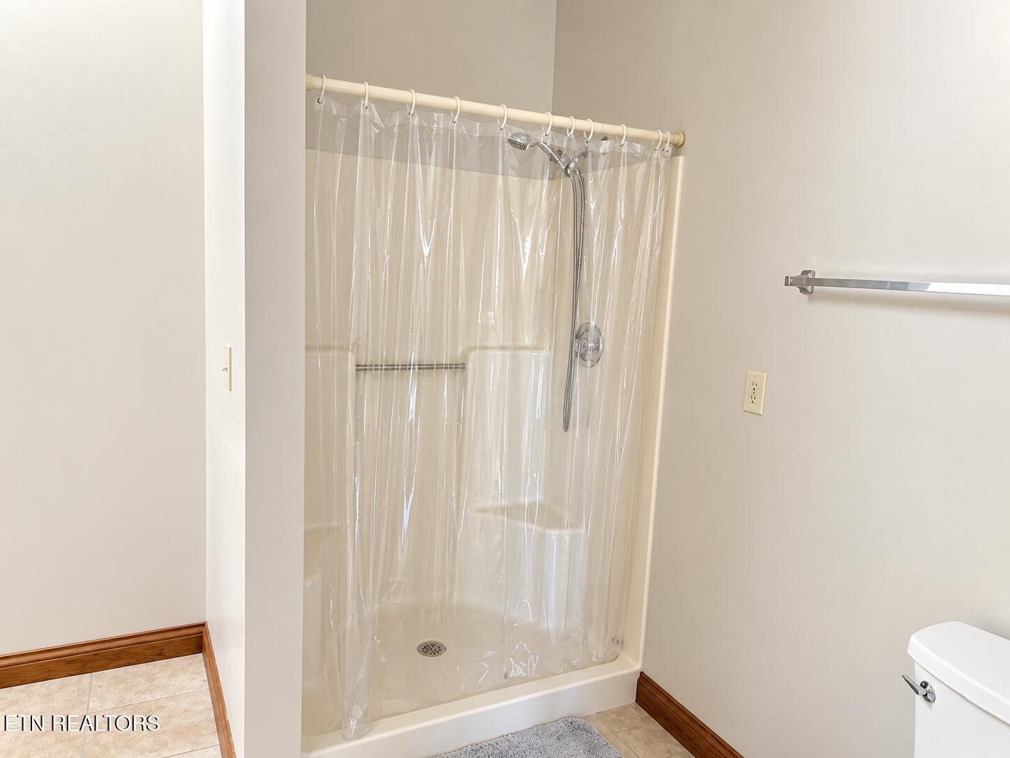 463 Fox Lake Lane Lafollette TN 37766