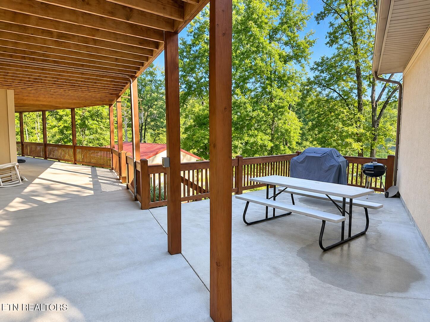 463 Fox Lake Lane Lafollette TN 37766