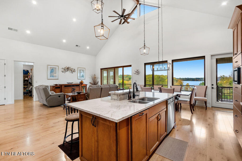 111 Harbor View Lane Vonore TN 37885