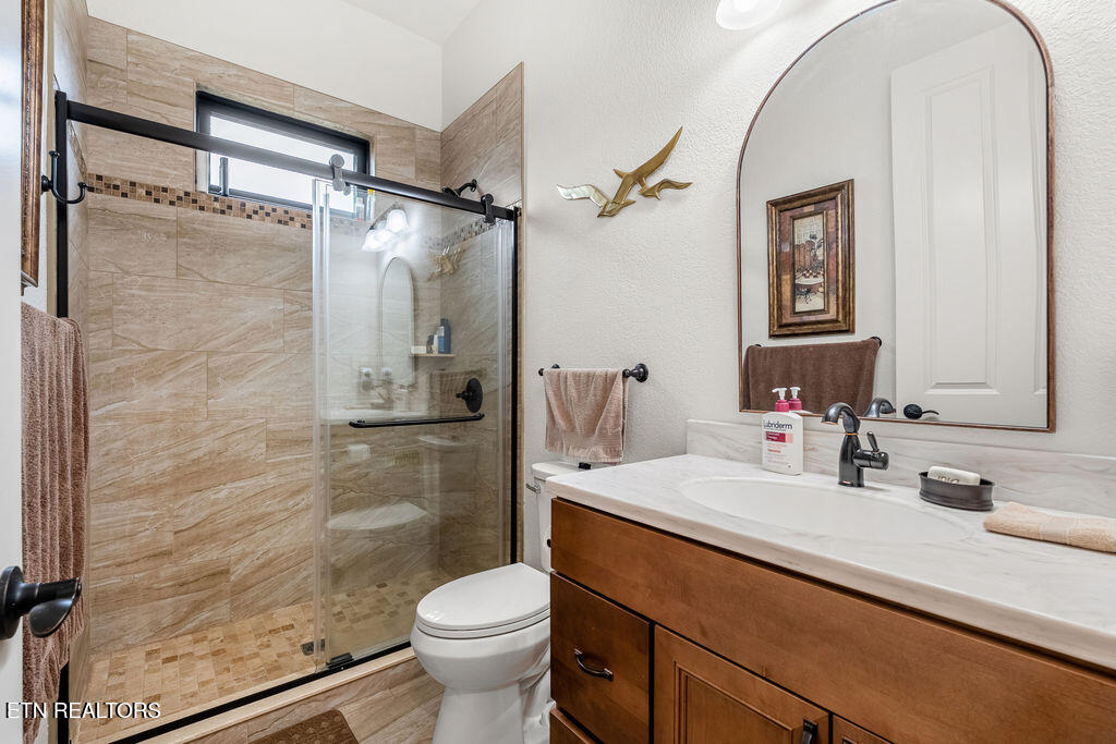 111 Harbor View Lane Vonore TN 37885