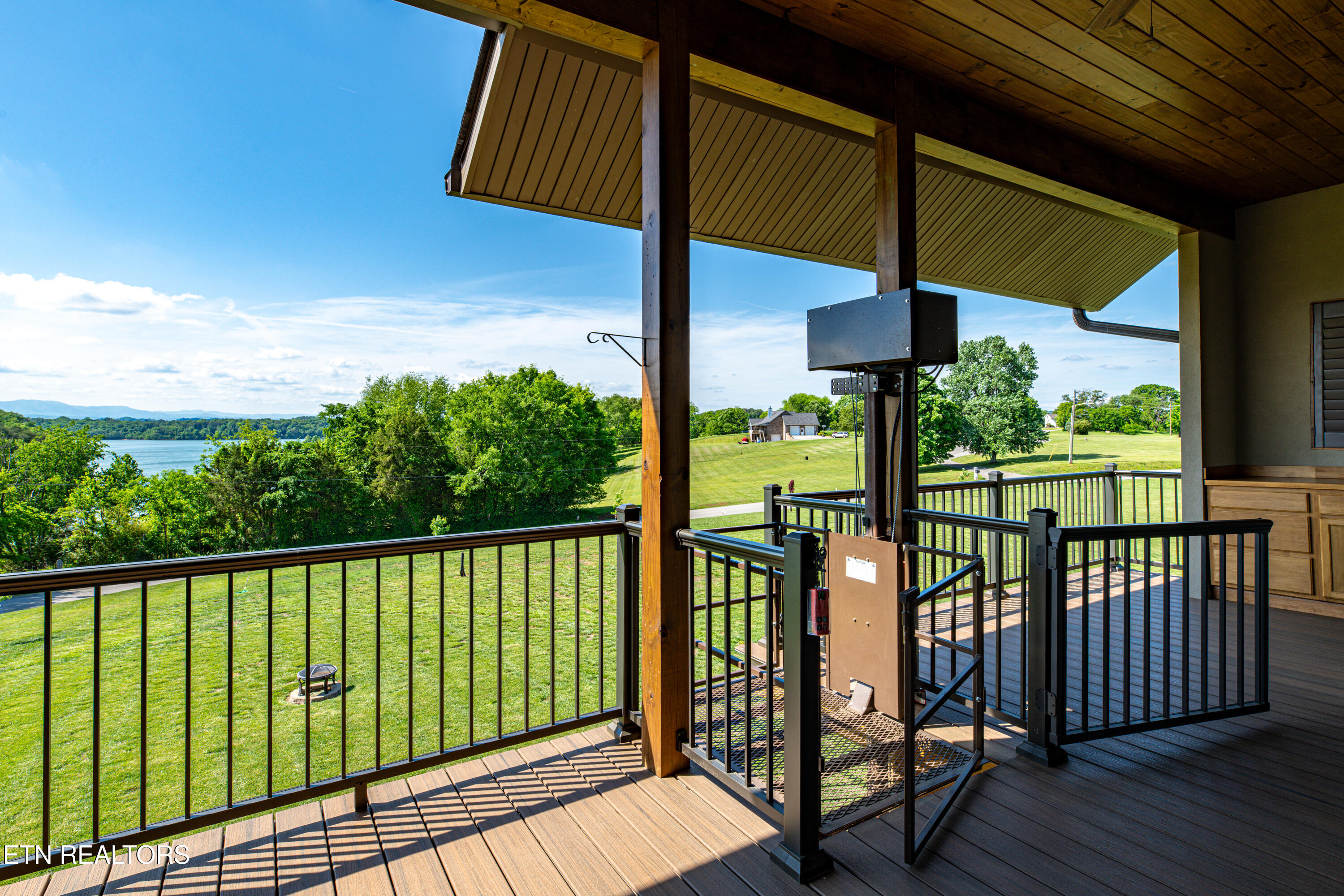 111 Harbor View Lane Vonore TN 37885