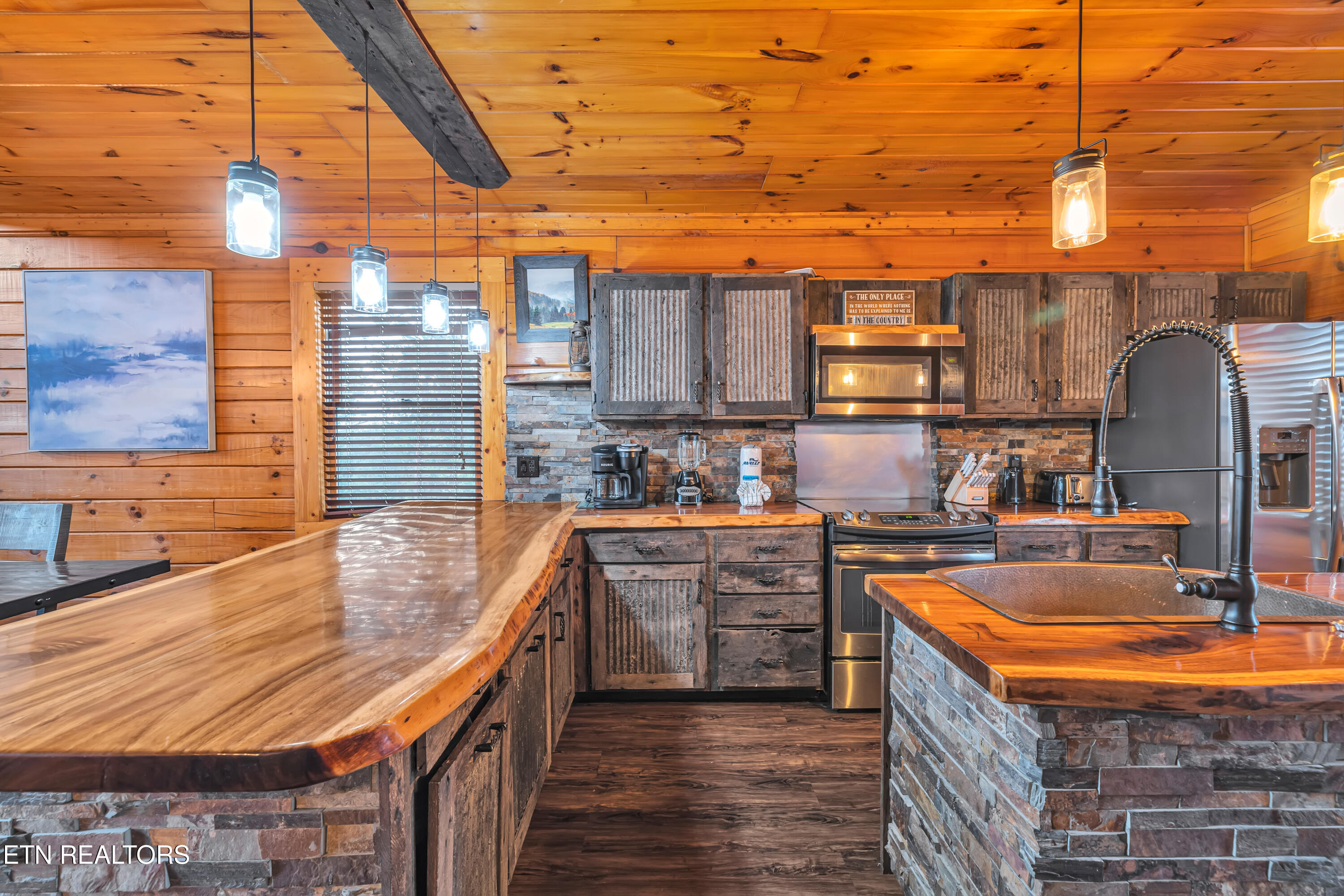 1551 Rainbow Ridge Road Sevierville TN 37862