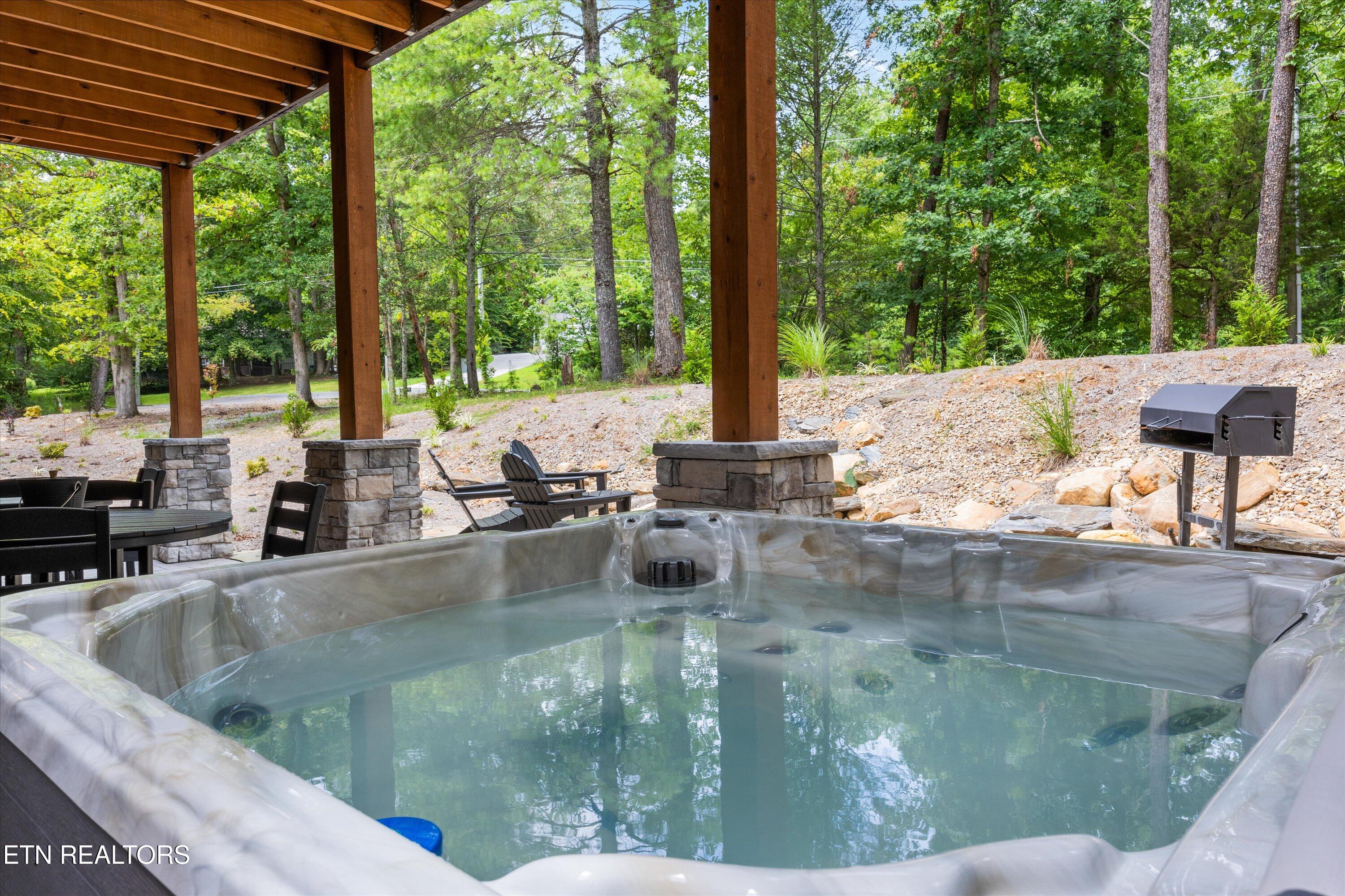 2215 Sawmill Cove Drive Sevierville TN 37862