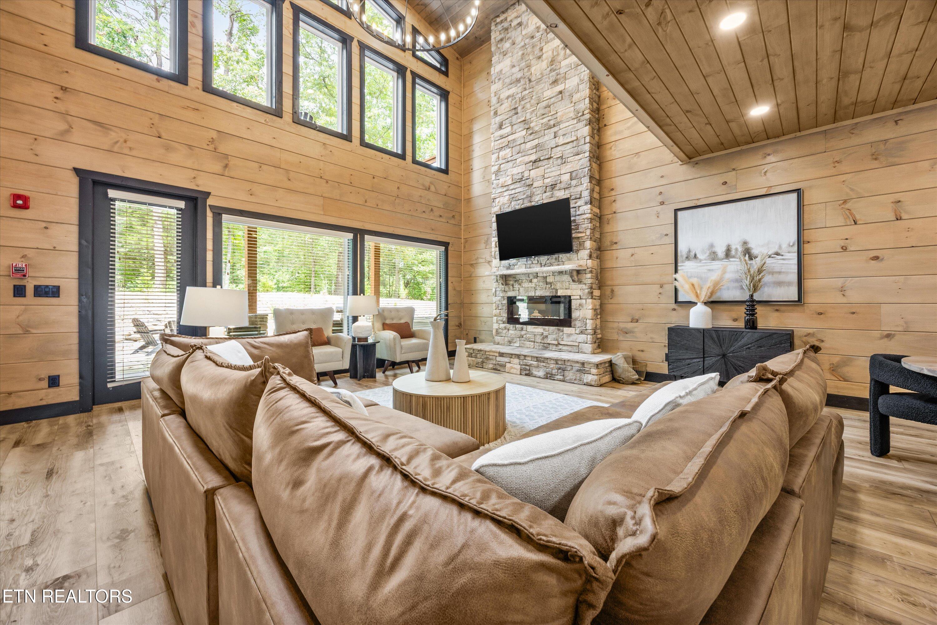2215 Sawmill Cove Drive Sevierville TN 37862