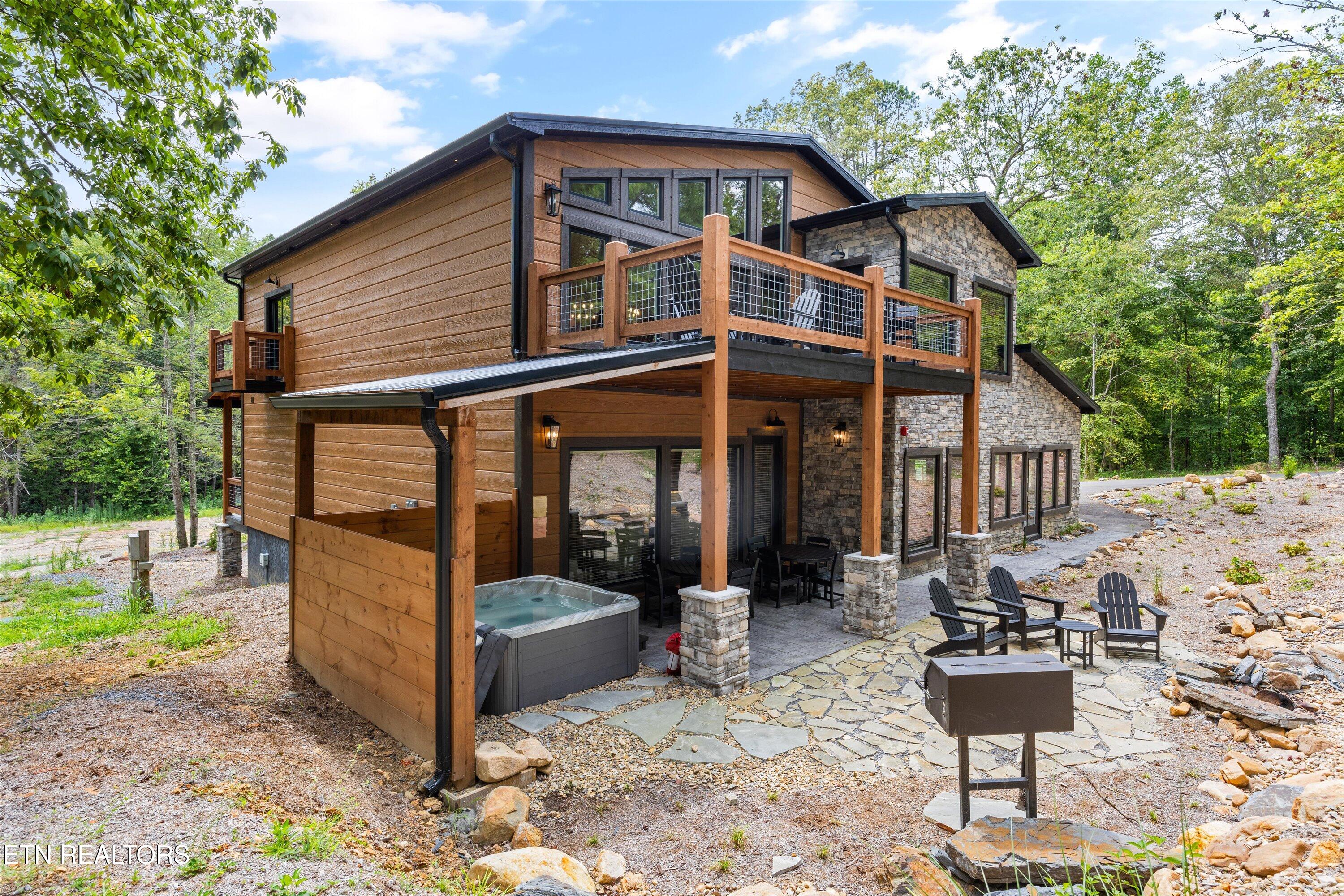 2215 Sawmill Cove Drive Sevierville TN 37862