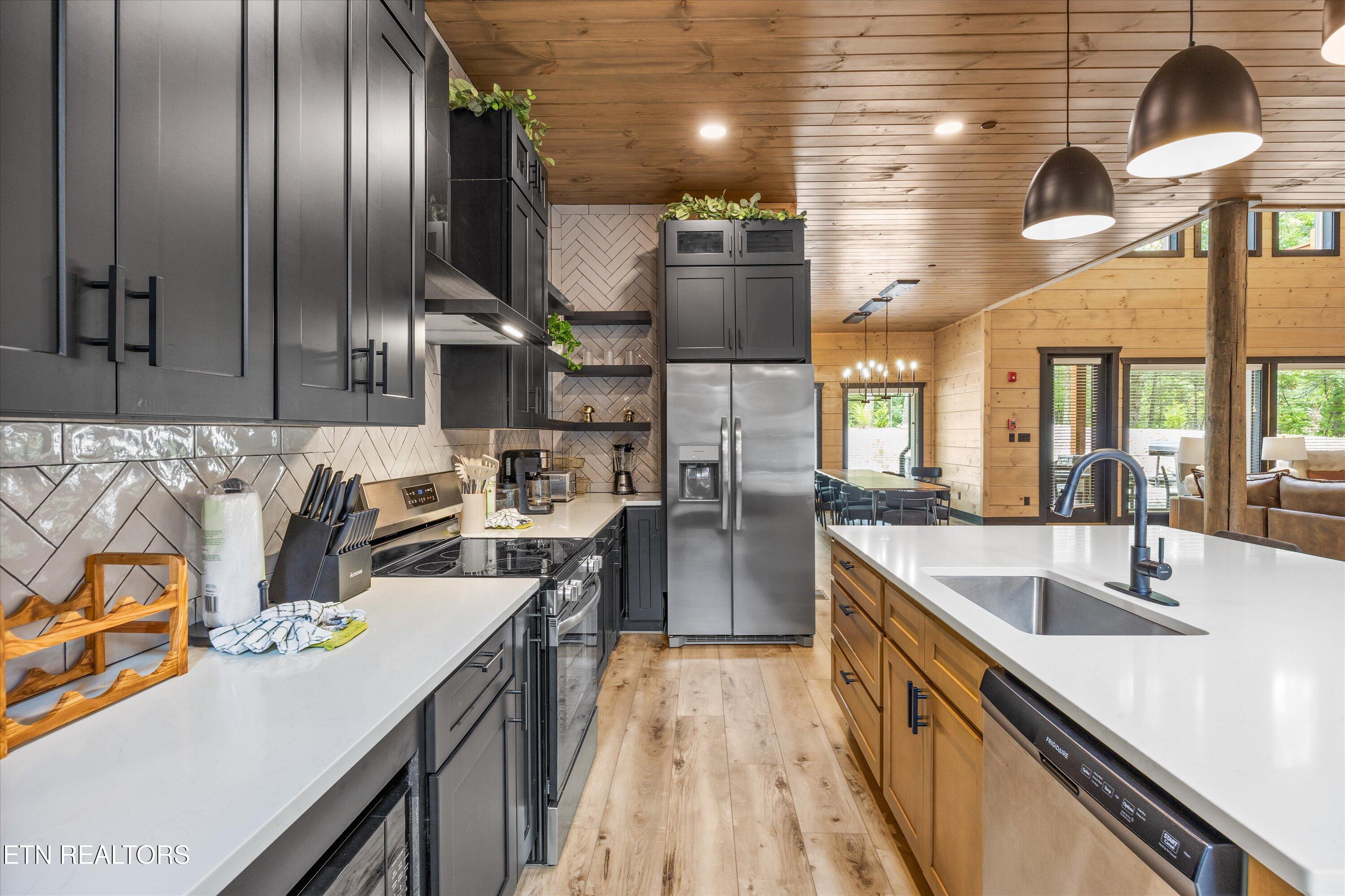 2215 Sawmill Cove Drive Sevierville TN 37862