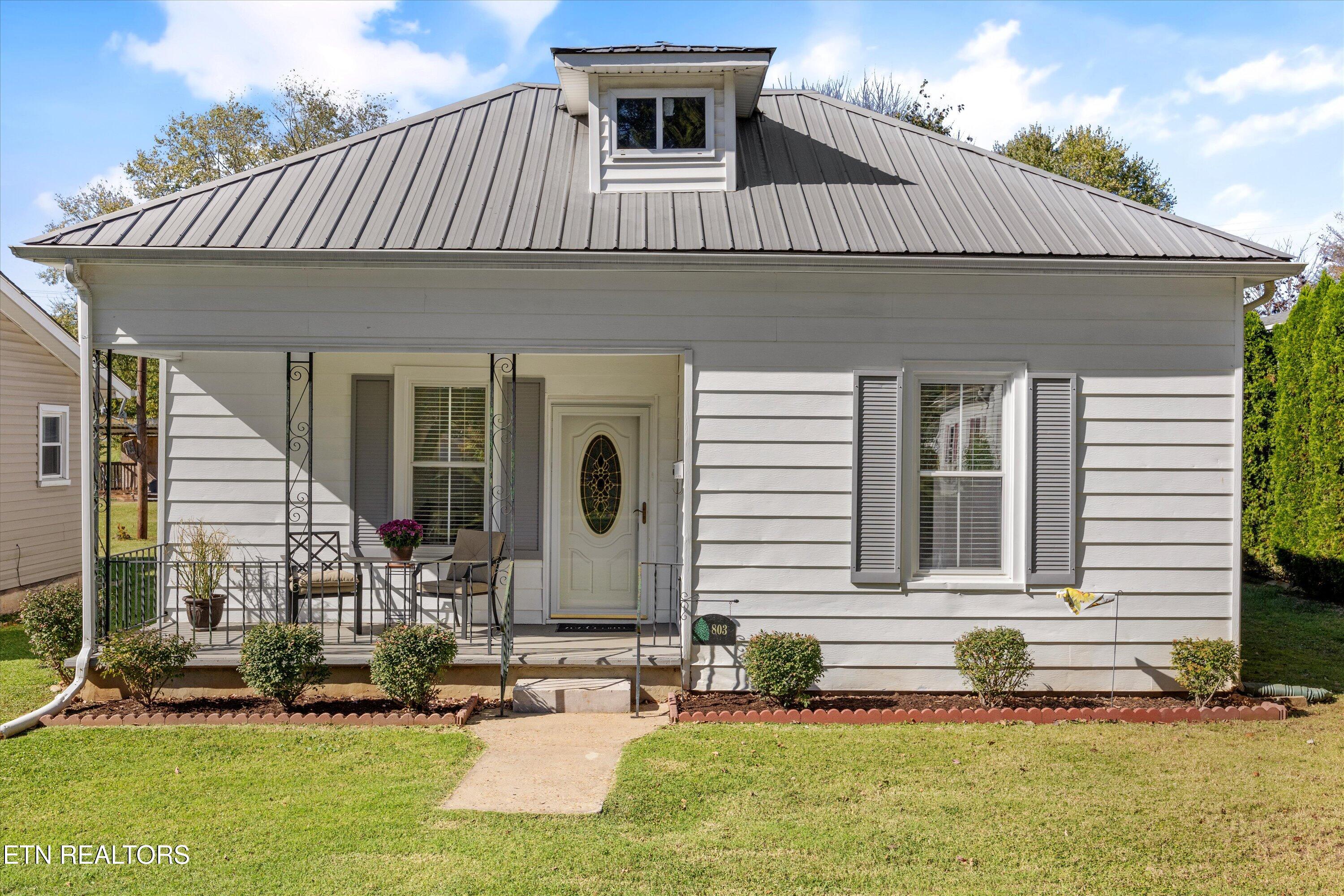 803 Bell Avenue Lenoir City TN 37771