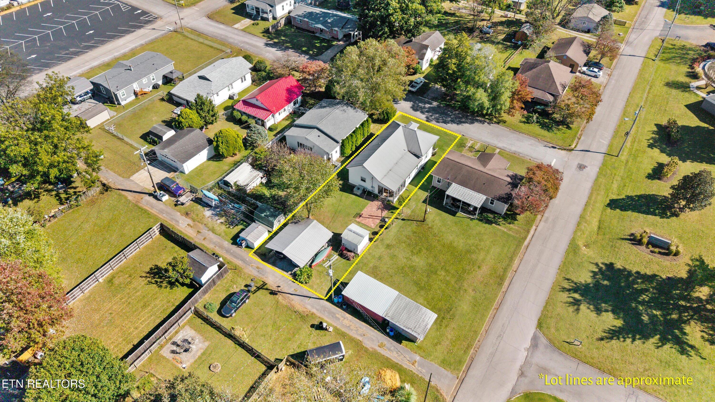 803 Bell Avenue Lenoir City TN 37771