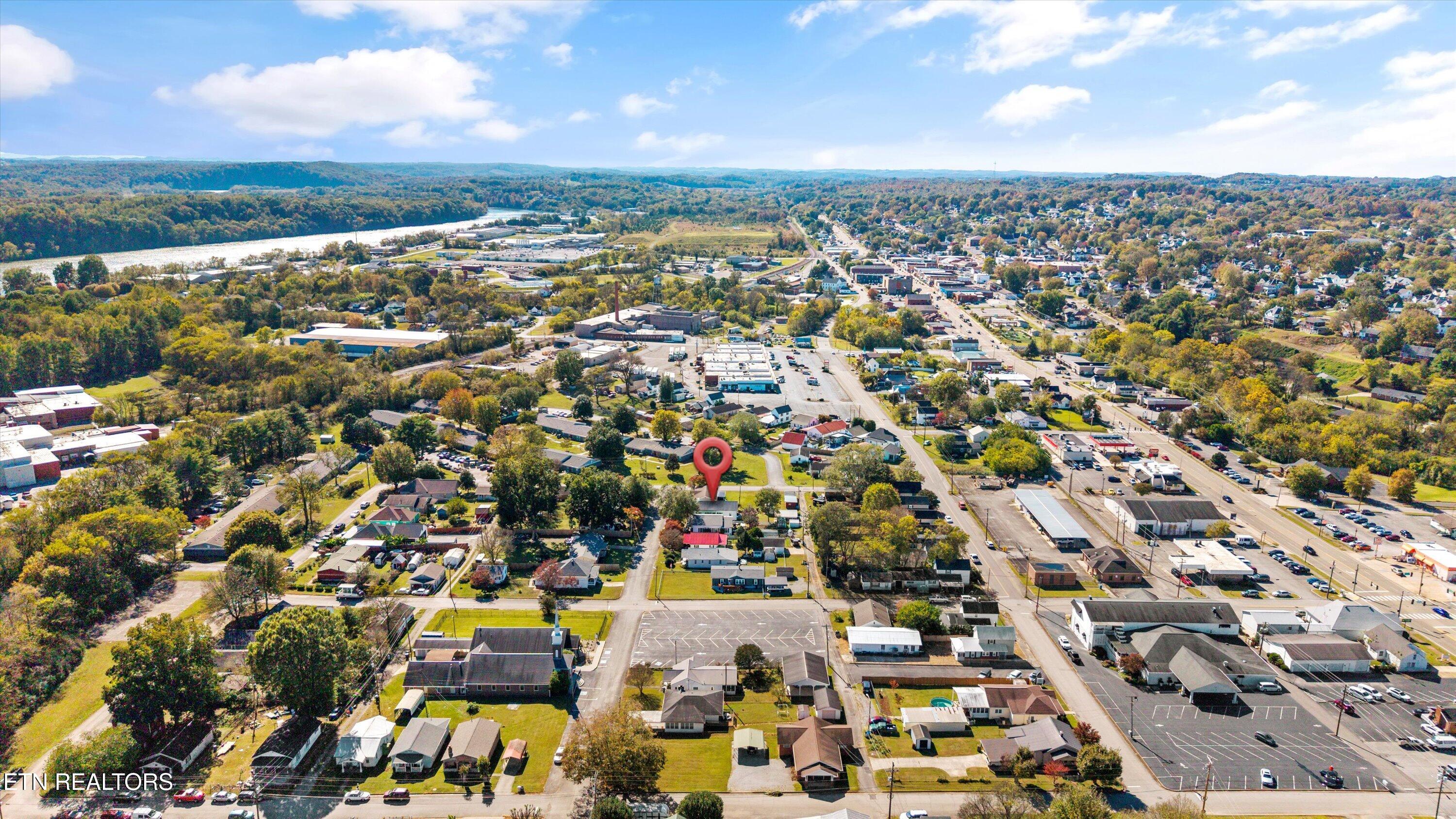 803 Bell Avenue Lenoir City TN 37771