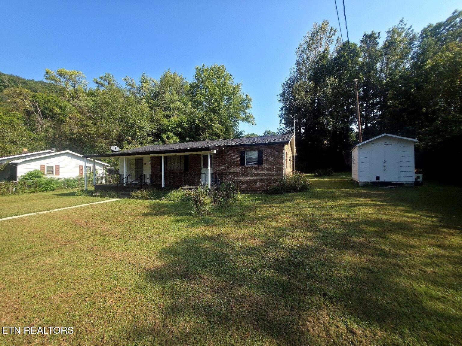 312 N Eighth Street Lafollette TN 37766