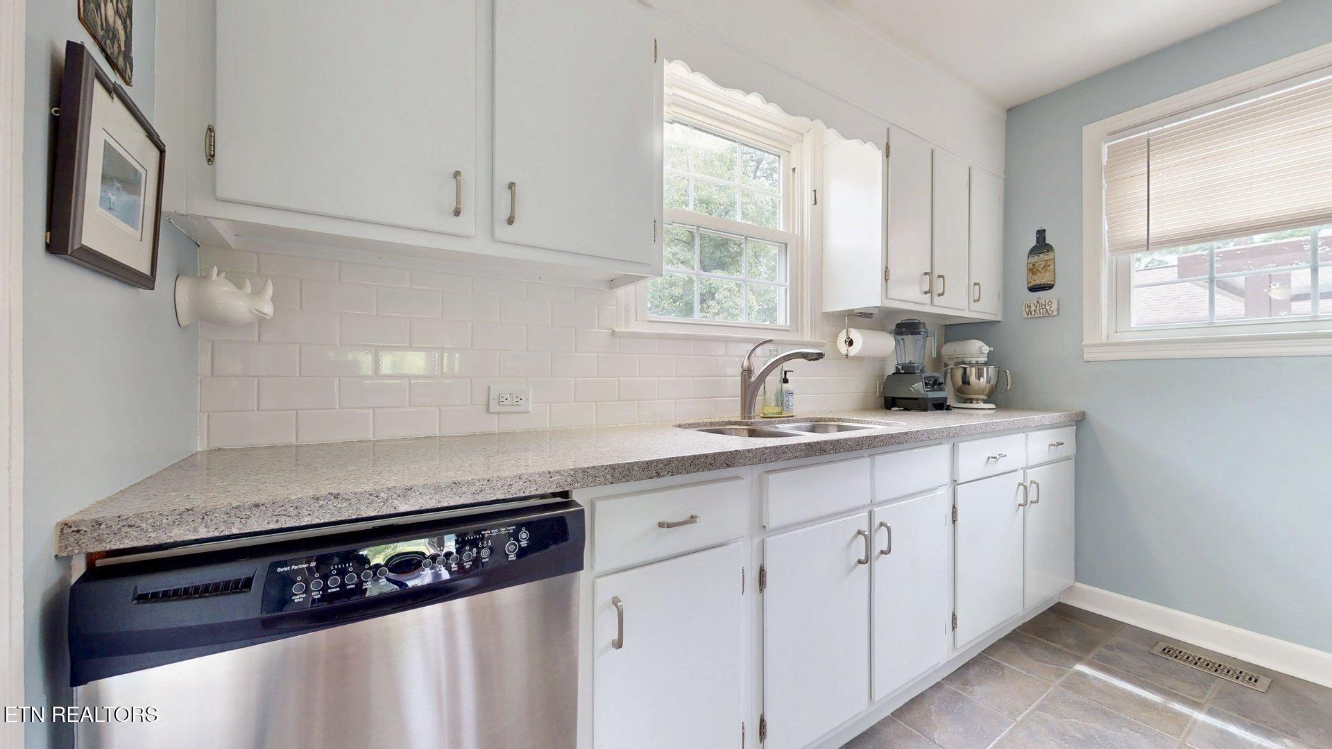 1936 Seymour Avenue Knoxville TN 37917