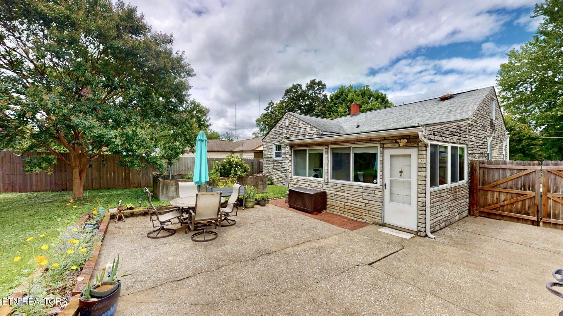 1936 Seymour Avenue Knoxville TN 37917
