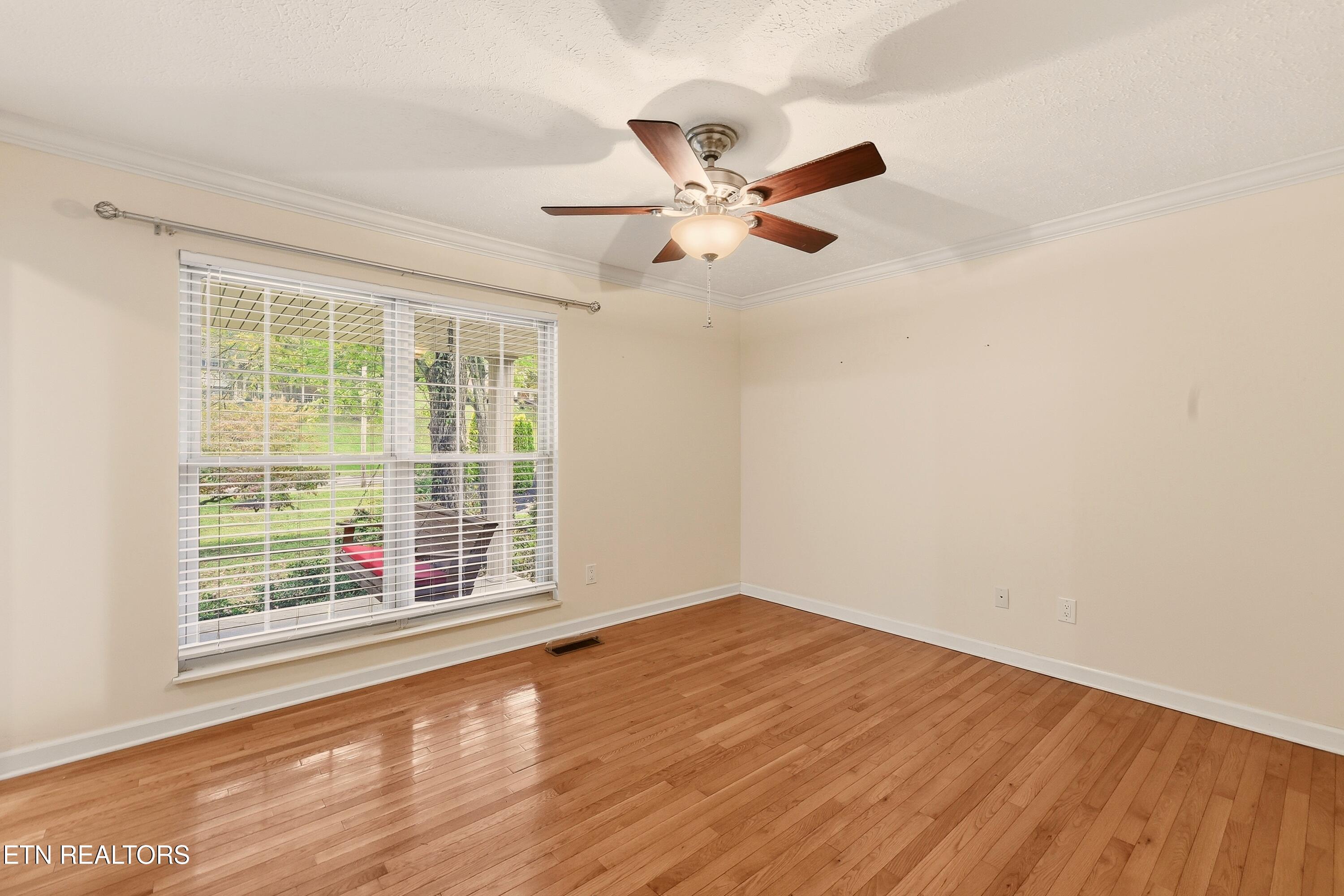 618 Woodland Drive Clinton TN 37716