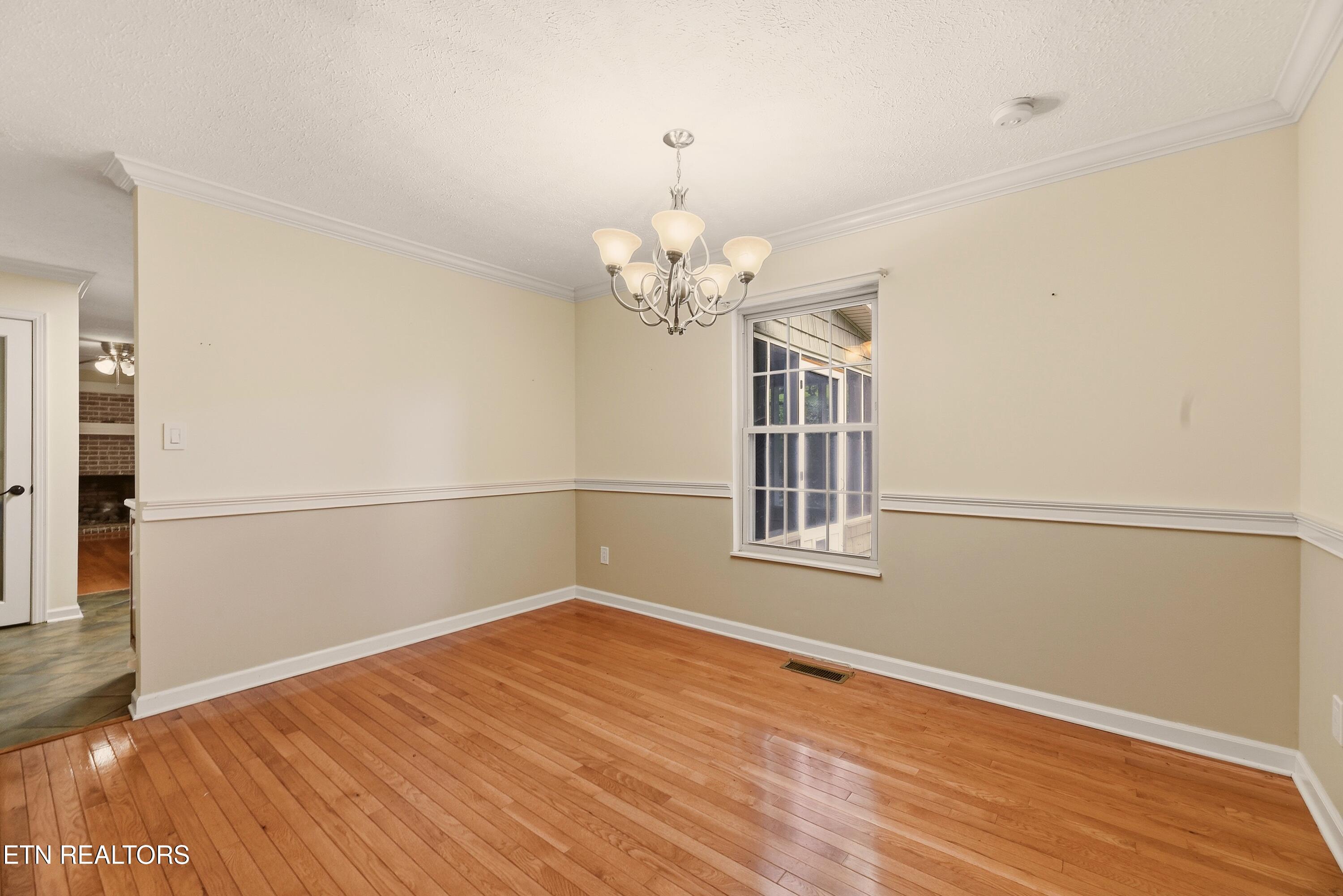 618 Woodland Drive Clinton TN 37716