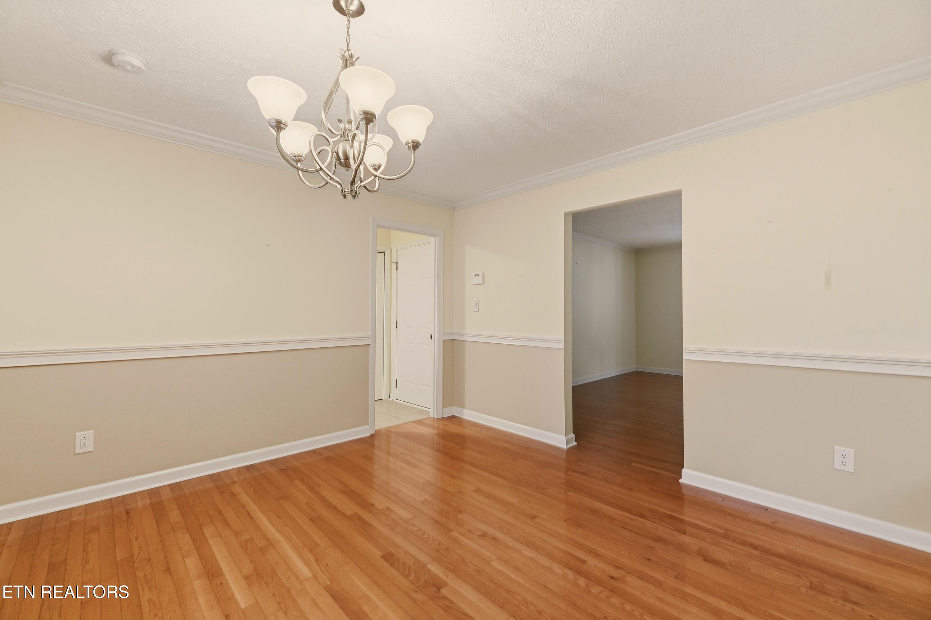 618 Woodland Drive Clinton TN 37716