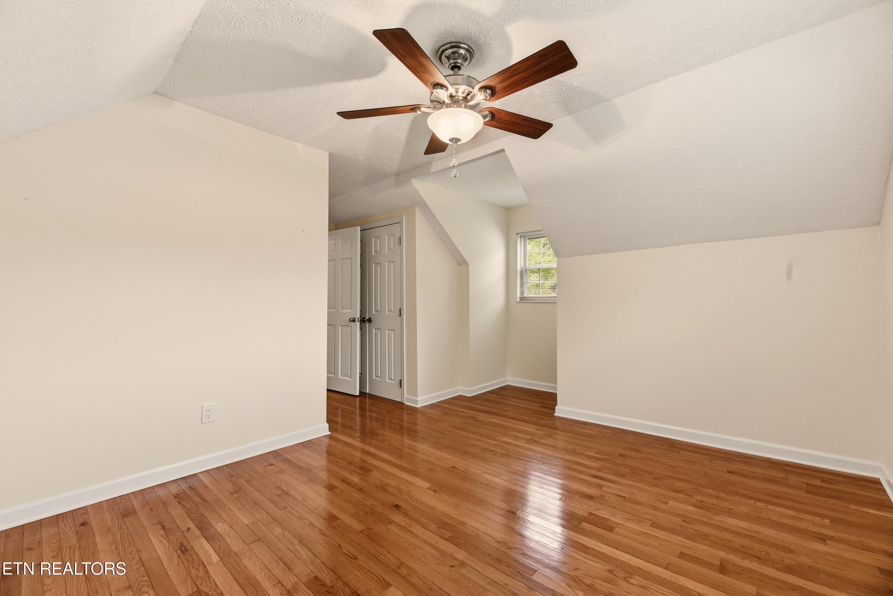 618 Woodland Drive Clinton TN 37716