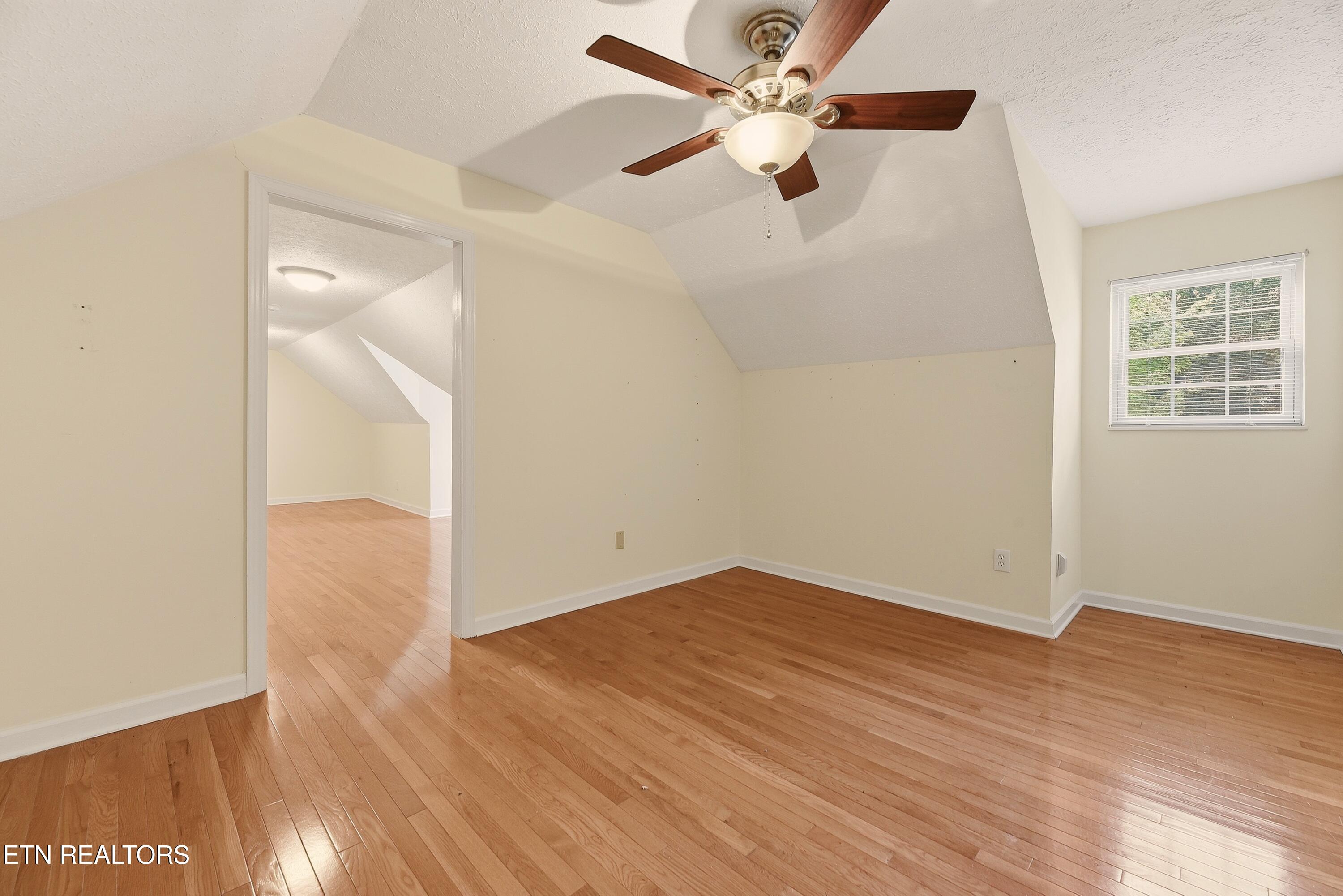 618 Woodland Drive Clinton TN 37716