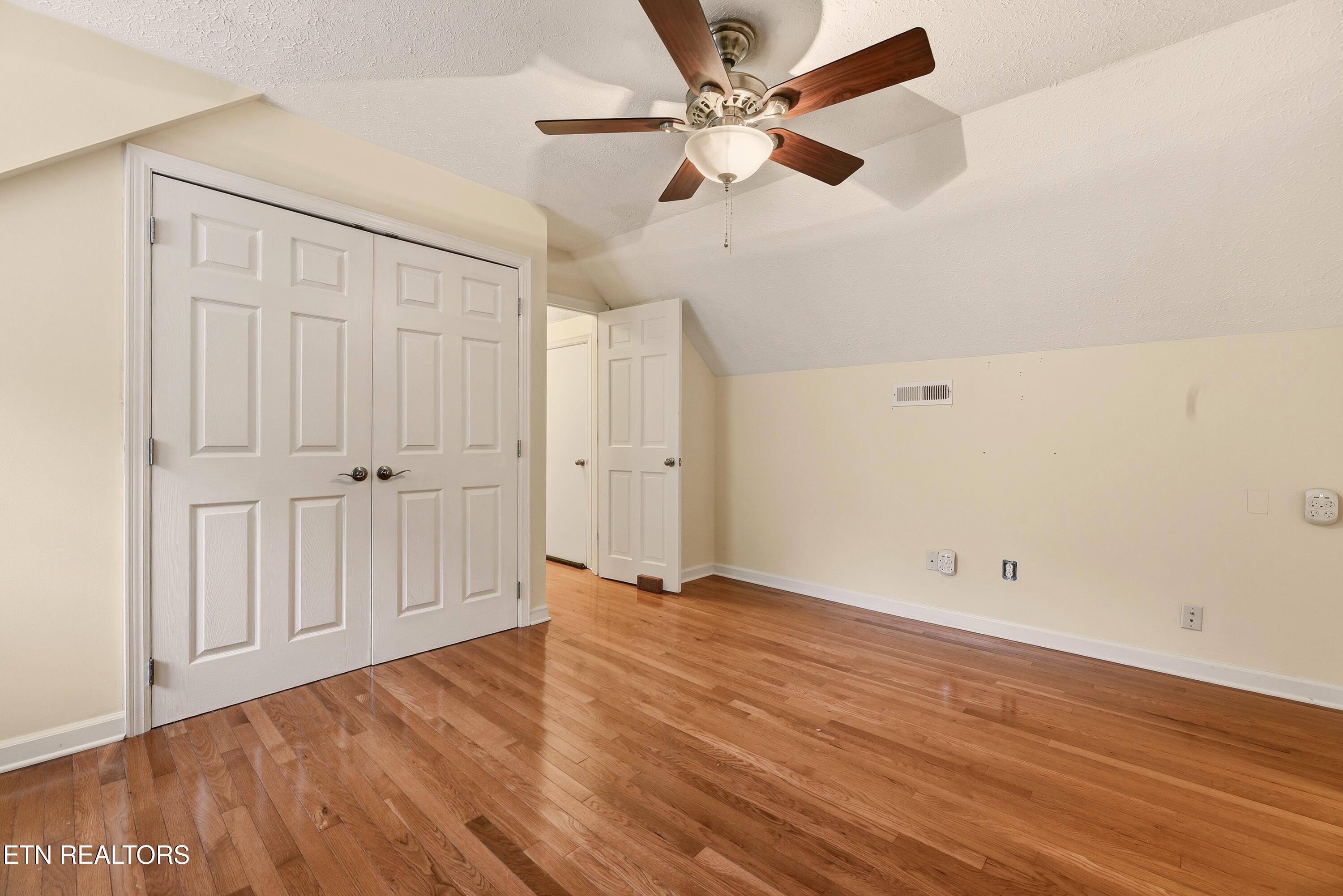 618 Woodland Drive Clinton TN 37716