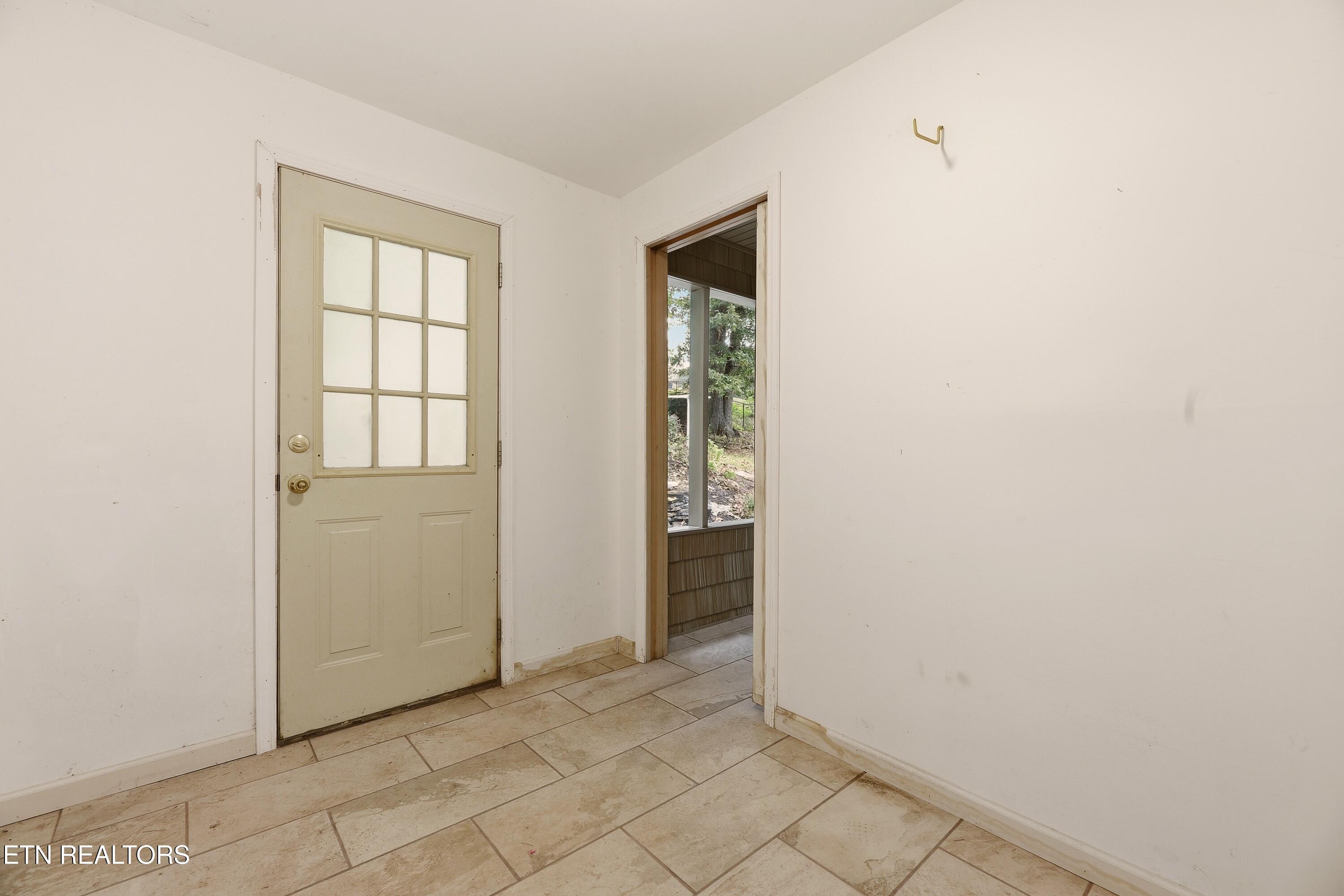 618 Woodland Drive Clinton TN 37716