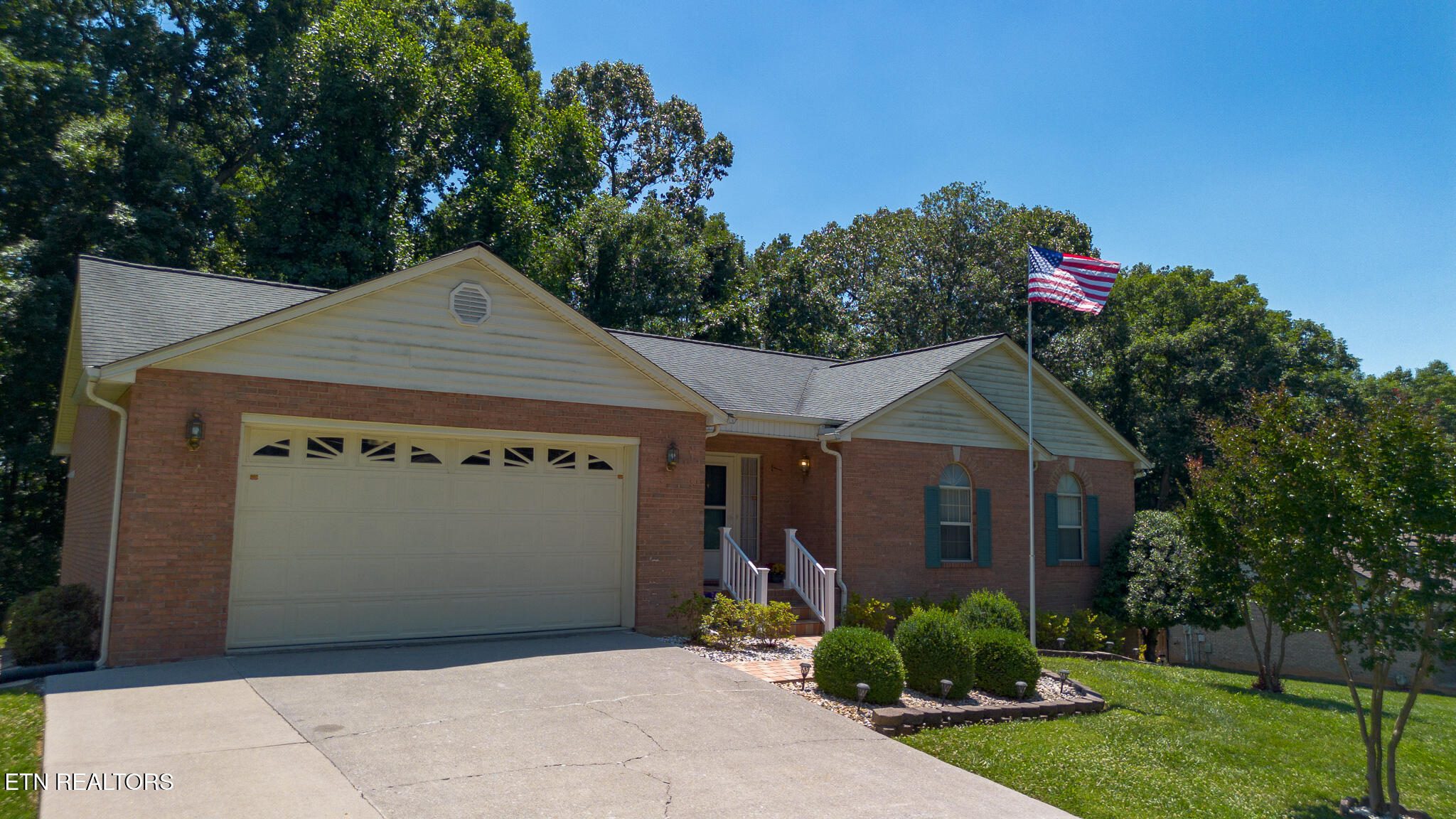 985 E Brentwood Drive Morristown TN 37814