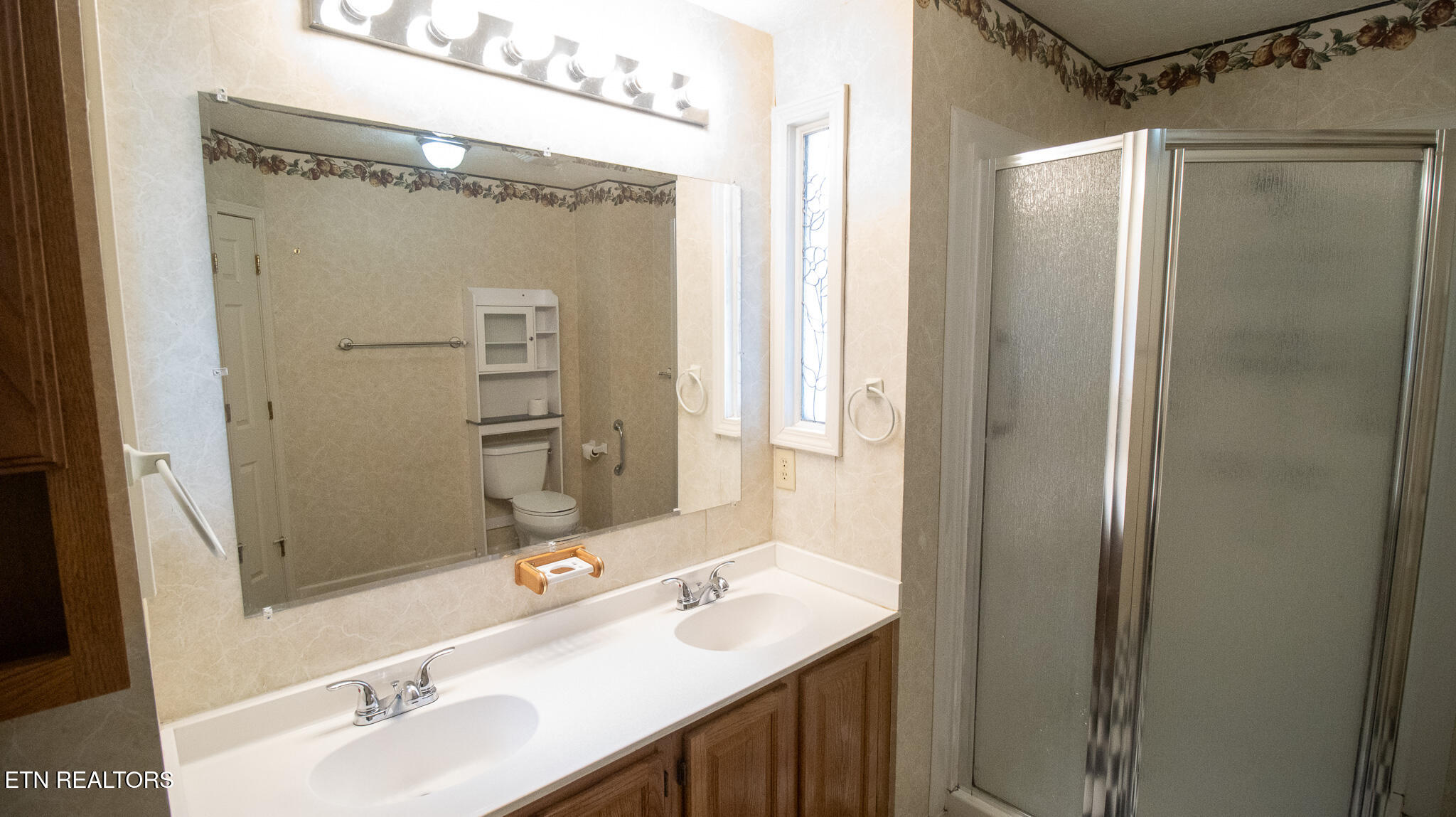 985 E Brentwood Drive Morristown TN 37814