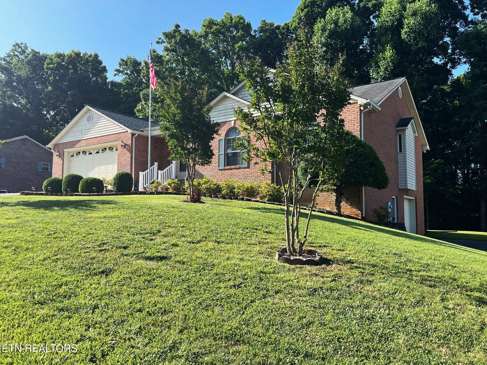 985 E Brentwood Drive Morristown TN 37814
