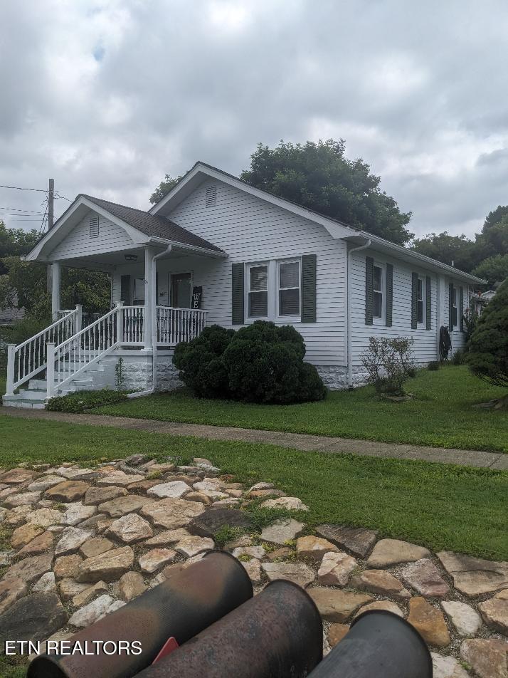 604 E Virginia Avenue Lafollette TN 37766