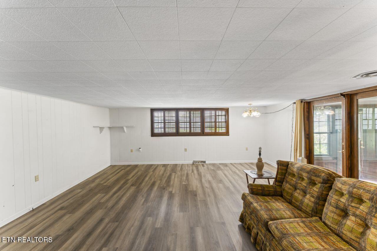 212 W Central Avenue Sweetwater TN 37874