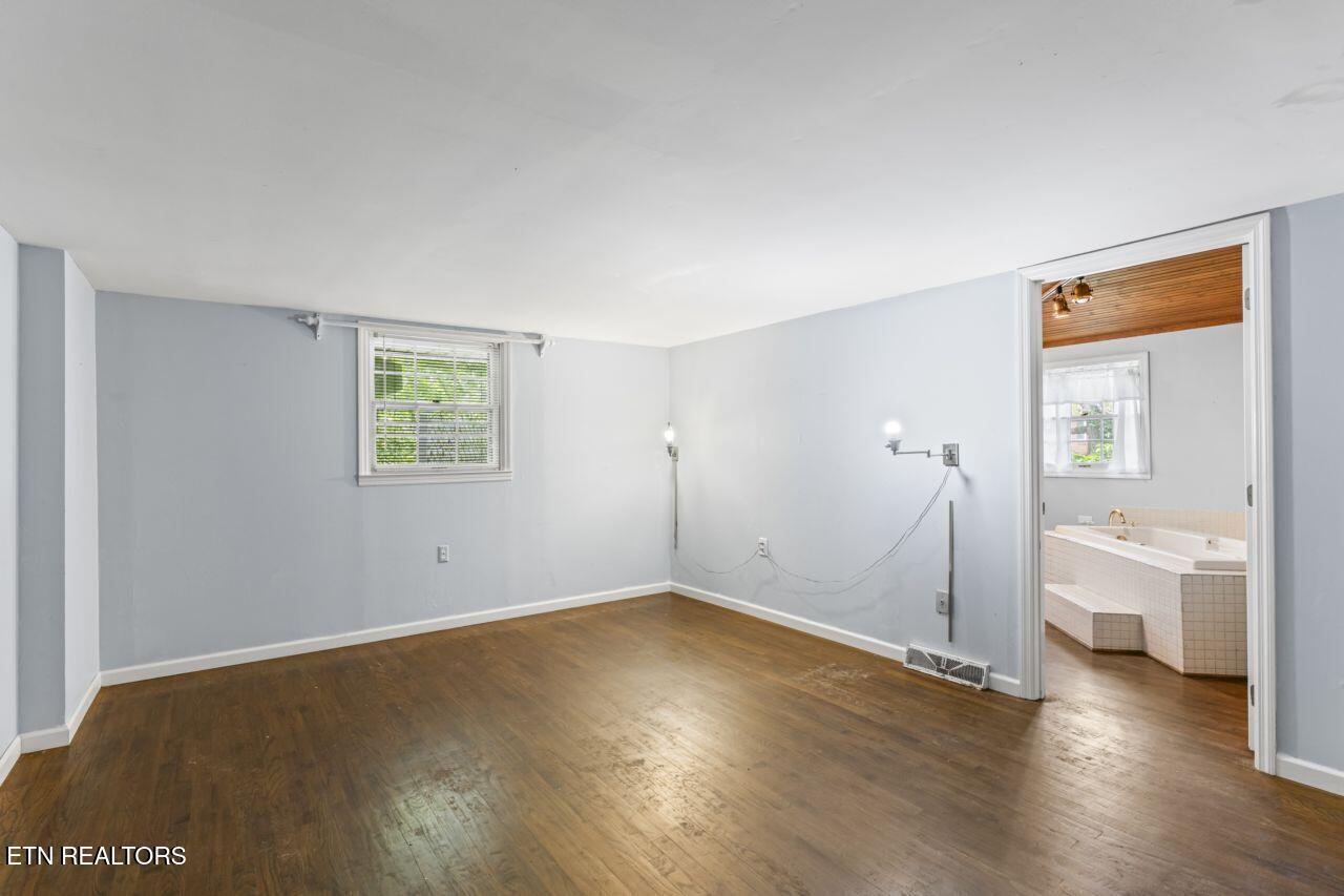 212 W Central Avenue Sweetwater TN 37874