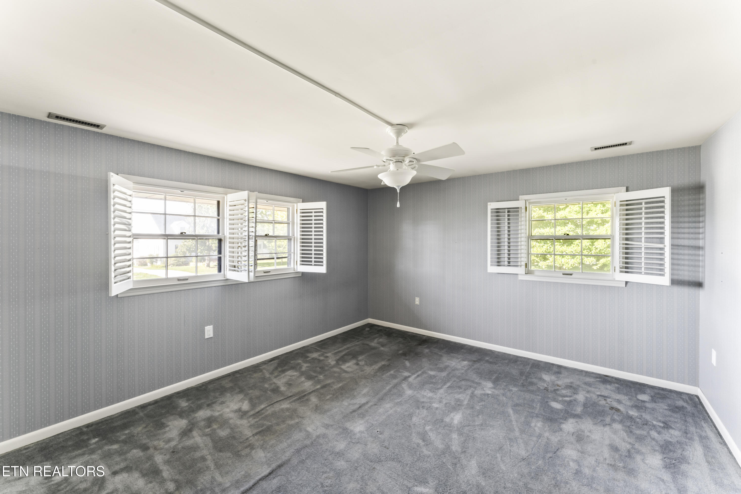 212 W Central Avenue Sweetwater TN 37874