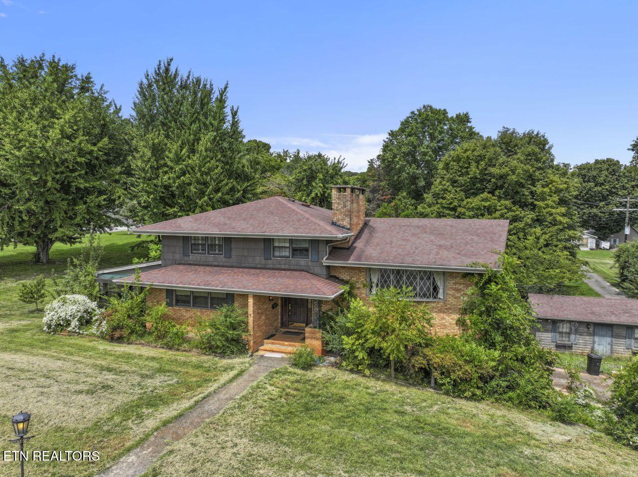 212 W Central Avenue Sweetwater TN 37874