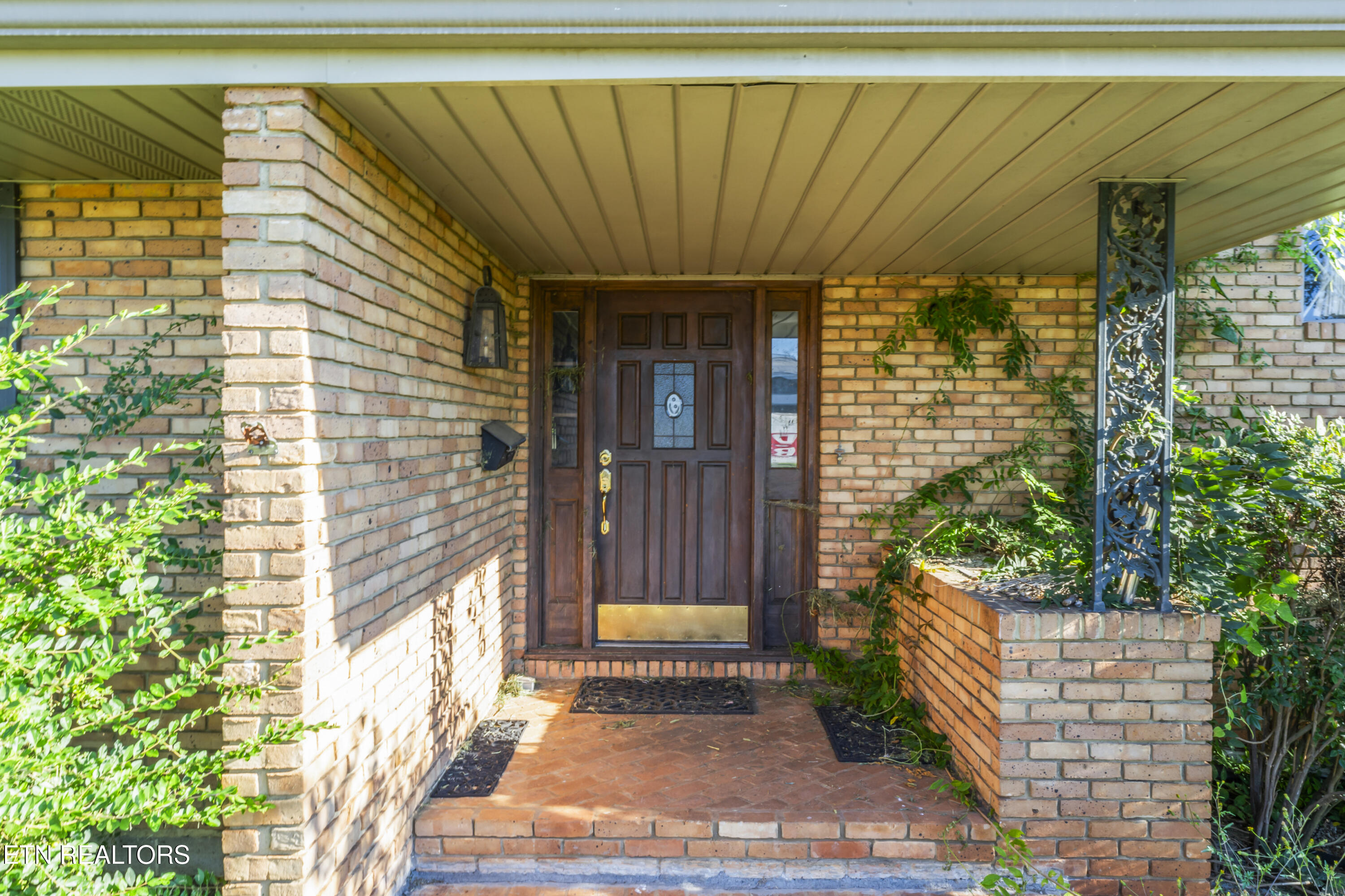 212 W Central Avenue Sweetwater TN 37874
