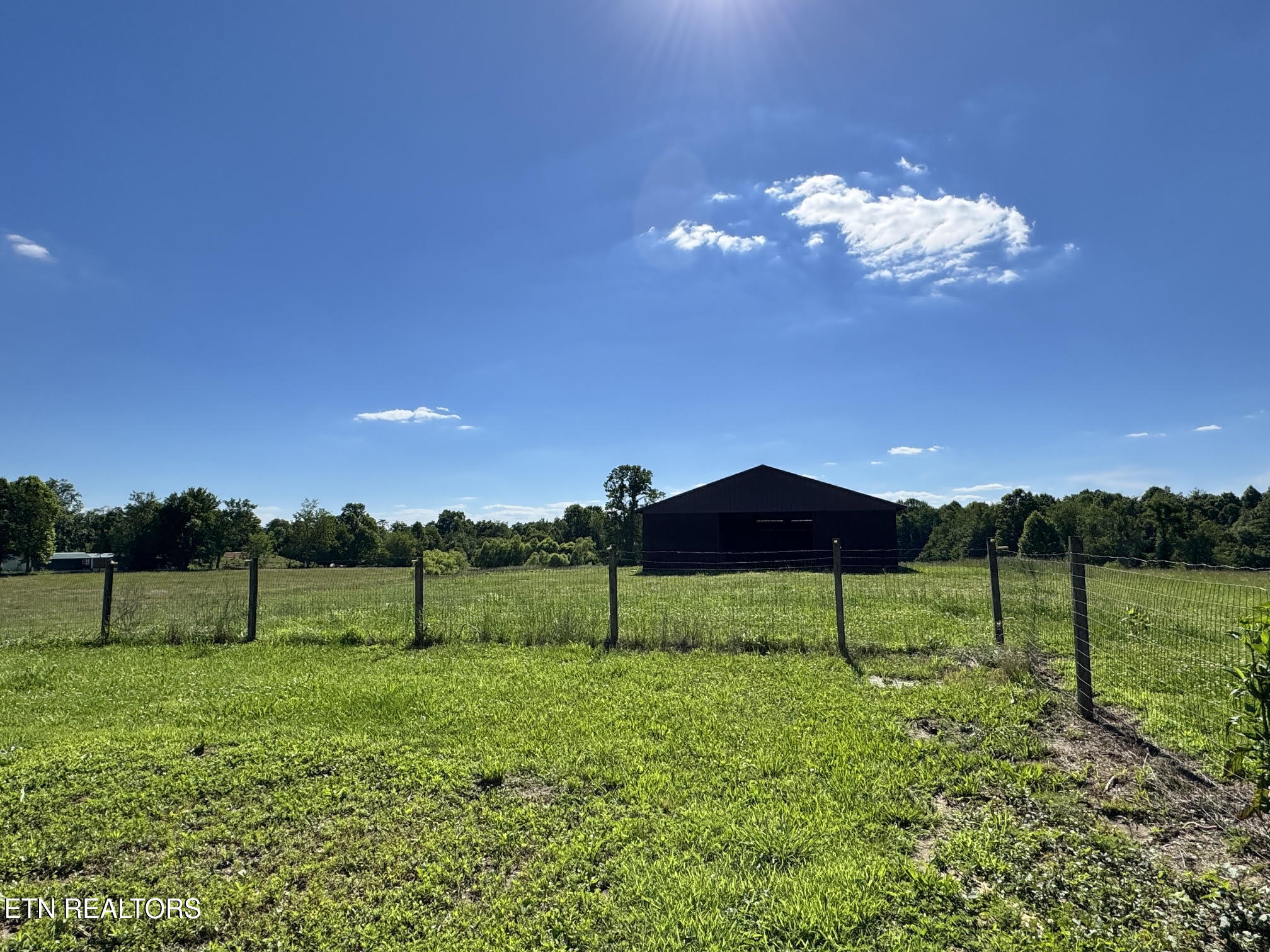 6986 S York Highway Clarkrange TN 38553