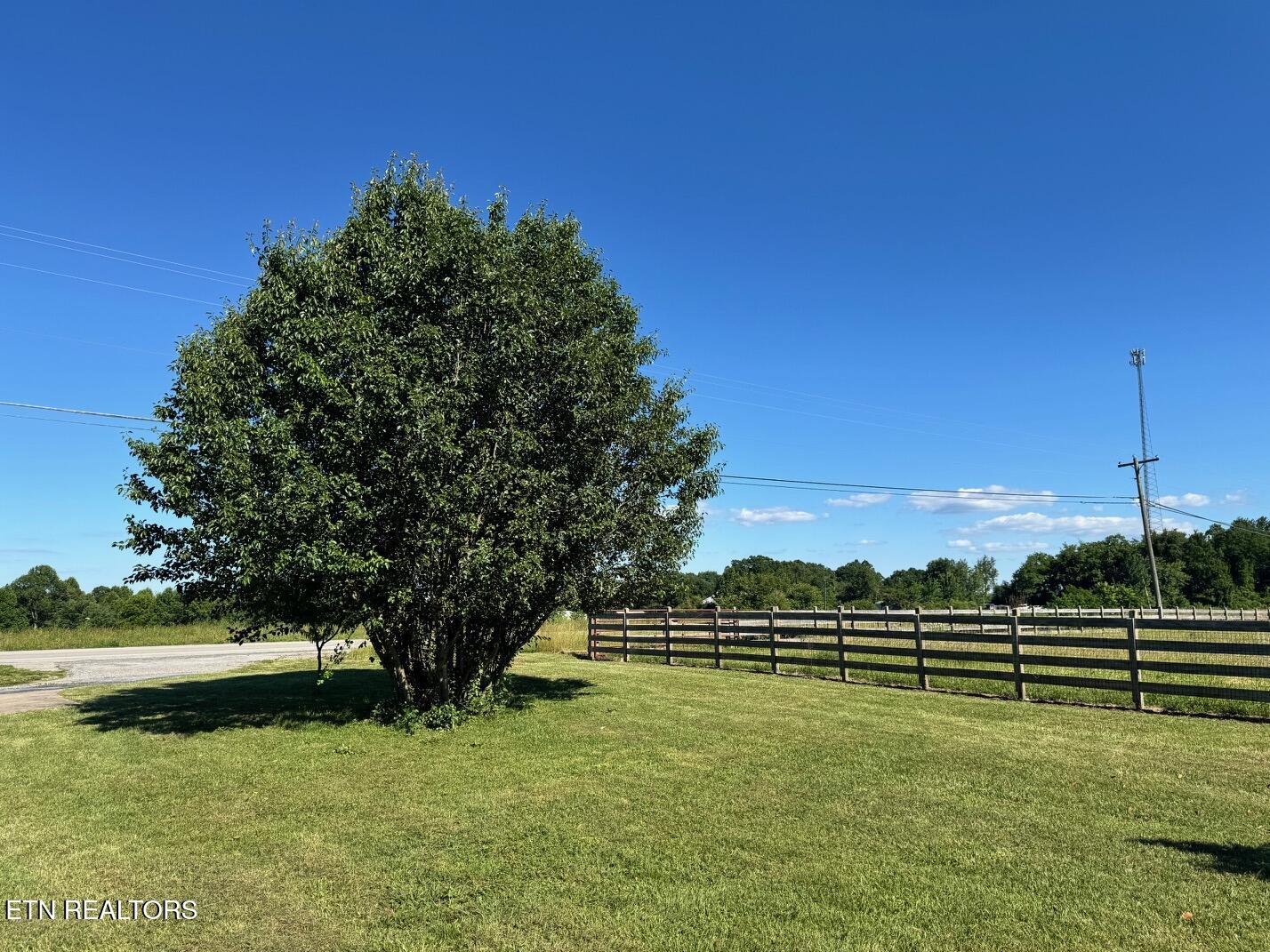 6986 S York Highway Clarkrange TN 38553